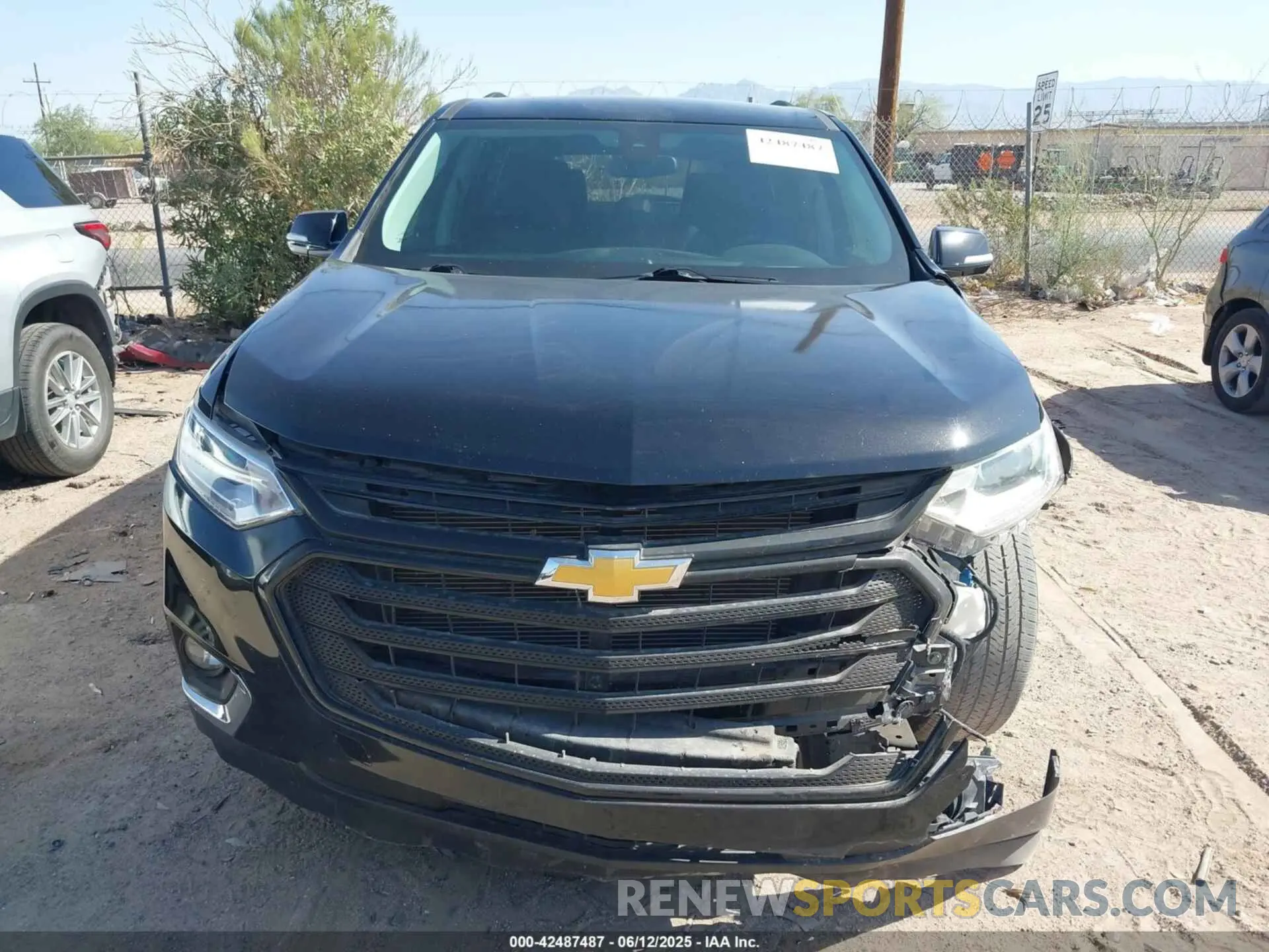 12 Photograph of a damaged car 1GNEVMKW1LJ199503 CHEVROLET TRAVERSE 2020