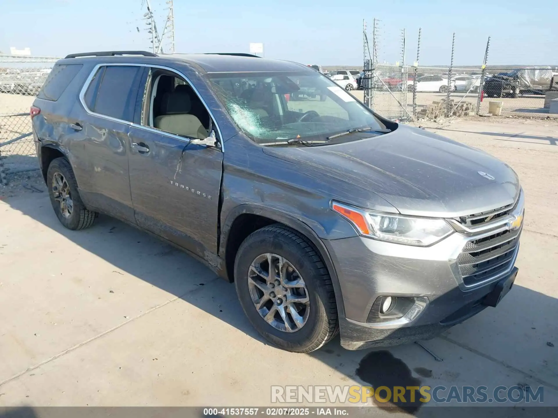 1 Photograph of a damaged car 1GNEVMKW3LJ192276 CHEVROLET TRAVERSE 2020