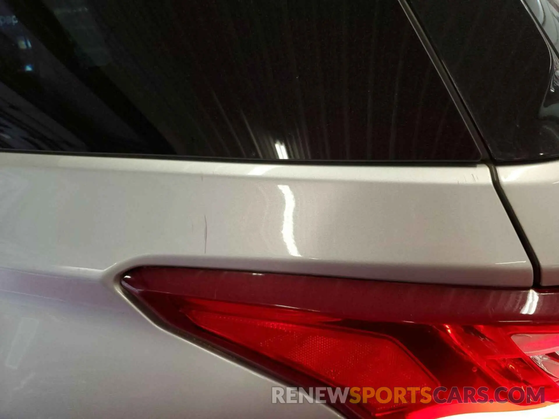 22 Photograph of a damaged car 1GNEVMKW6LJ295028 CHEVROLET TRAVERSE 2020