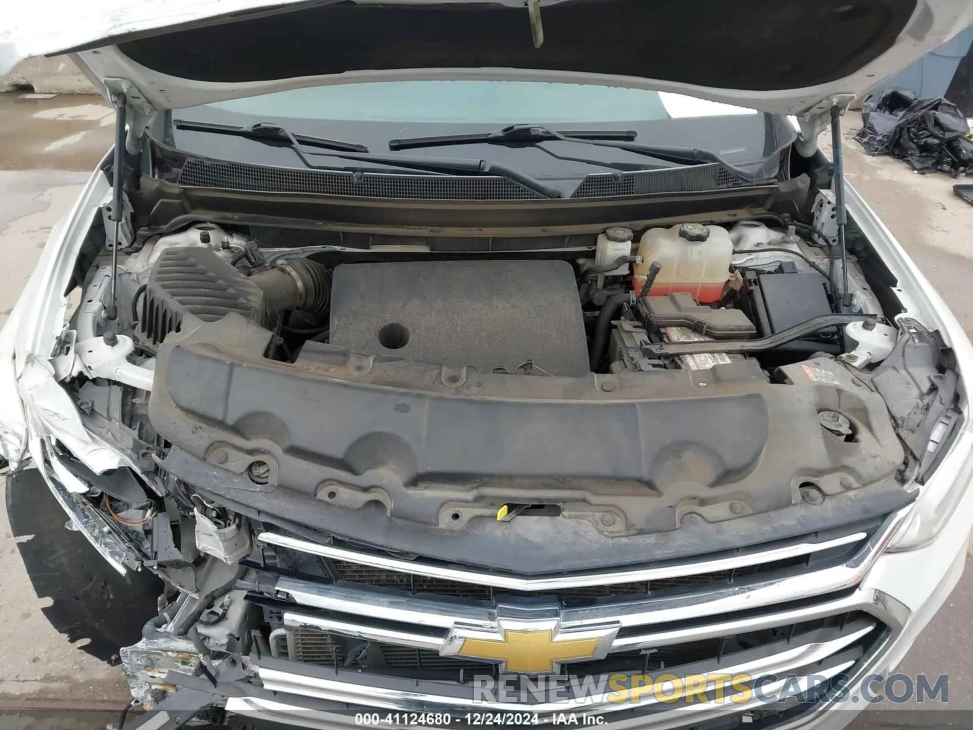 10 Photograph of a damaged car 1GNEVNKW2LJ191383 CHEVROLET TRAVERSE 2020