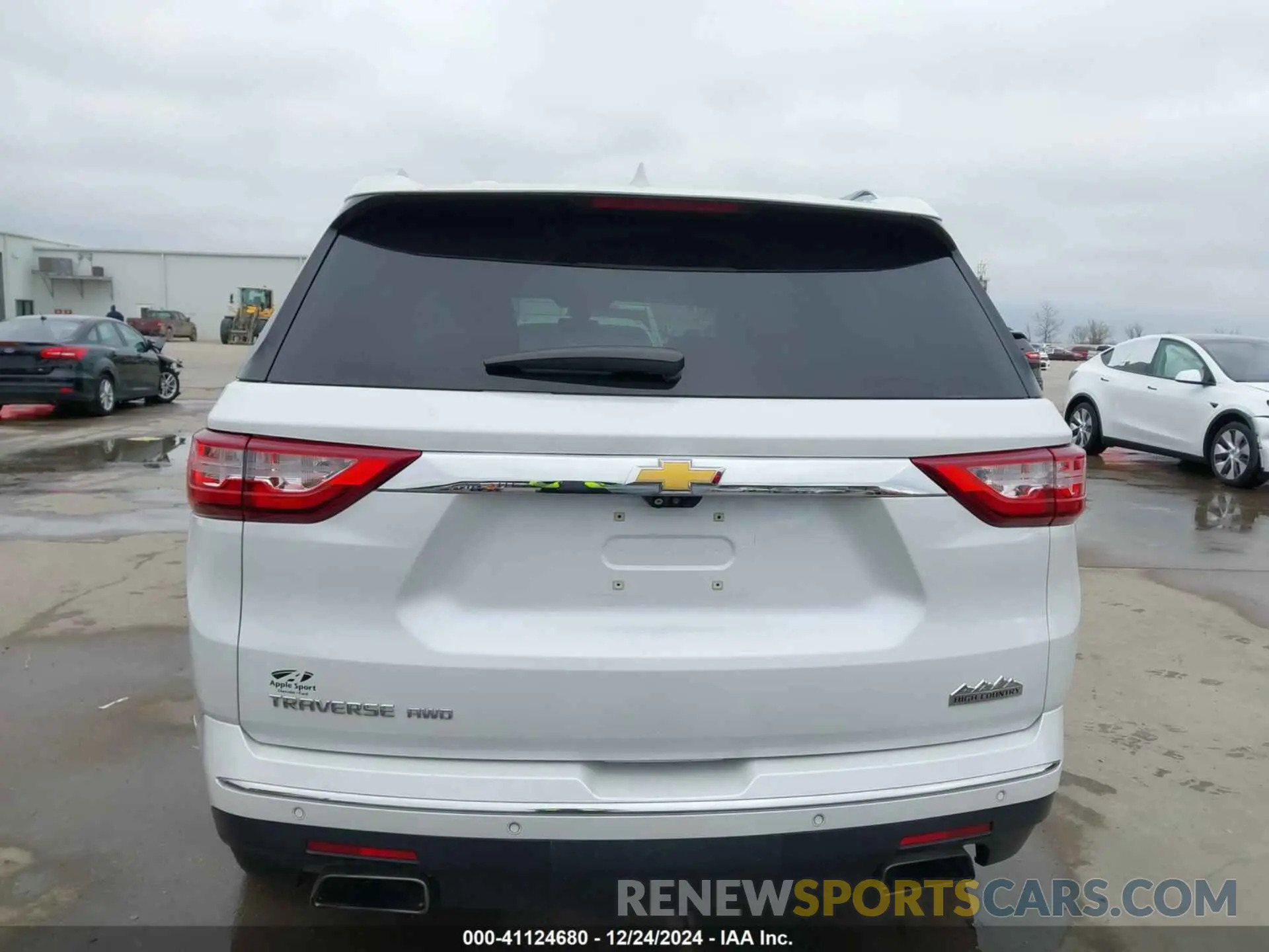 17 Photograph of a damaged car 1GNEVNKW2LJ191383 CHEVROLET TRAVERSE 2020
