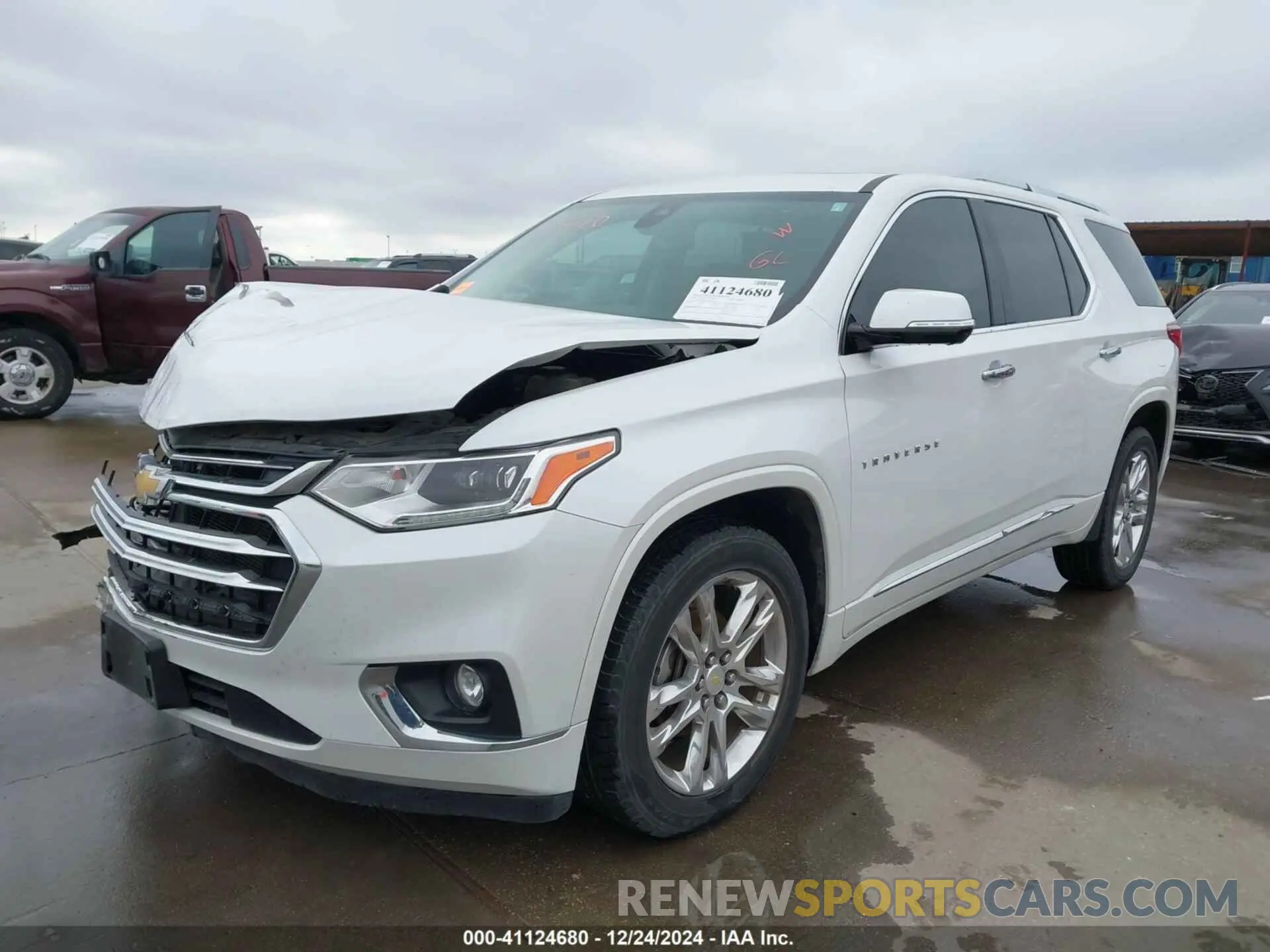 2 Photograph of a damaged car 1GNEVNKW2LJ191383 CHEVROLET TRAVERSE 2020