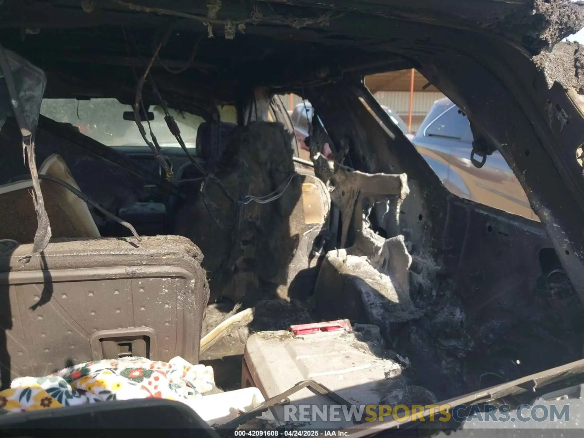 12 Photograph of a damaged car 1GNEVNKWXLJ178011 CHEVROLET TRAVERSE 2020