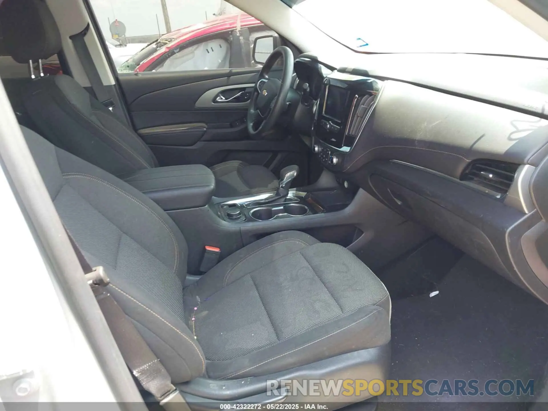 5 Photograph of a damaged car 1GNERFKW0MJ114605 CHEVROLET TRAVERSE 2021