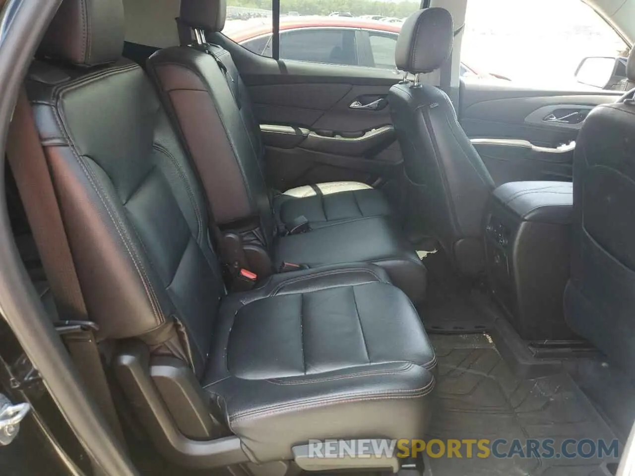 11 Photograph of a damaged car 1GNERFKW0MJ129296 CHEVROLET TRAVERSE 2021