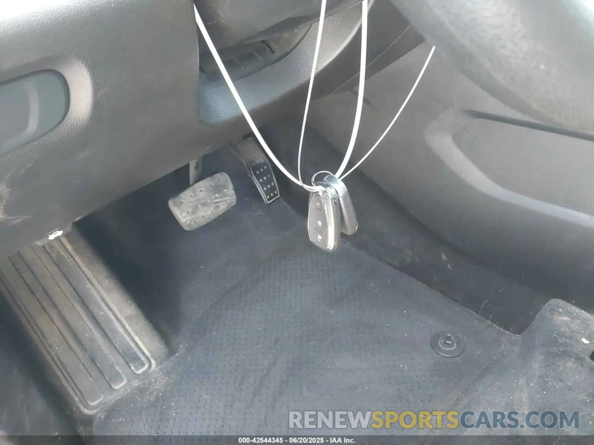 11 Photograph of a damaged car 1GNERFKW0MJ139715 CHEVROLET TRAVERSE 2021