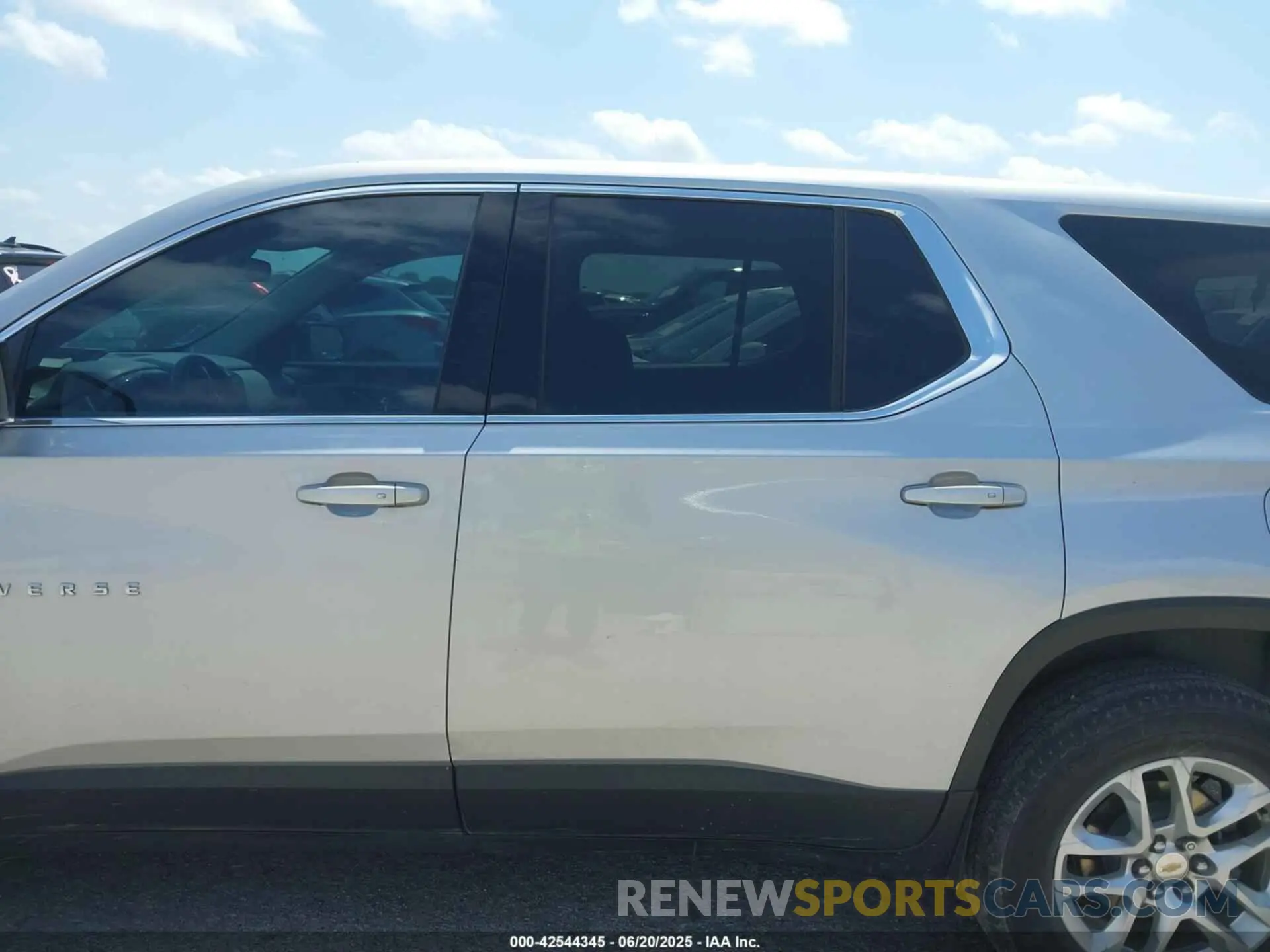 14 Photograph of a damaged car 1GNERFKW0MJ139715 CHEVROLET TRAVERSE 2021