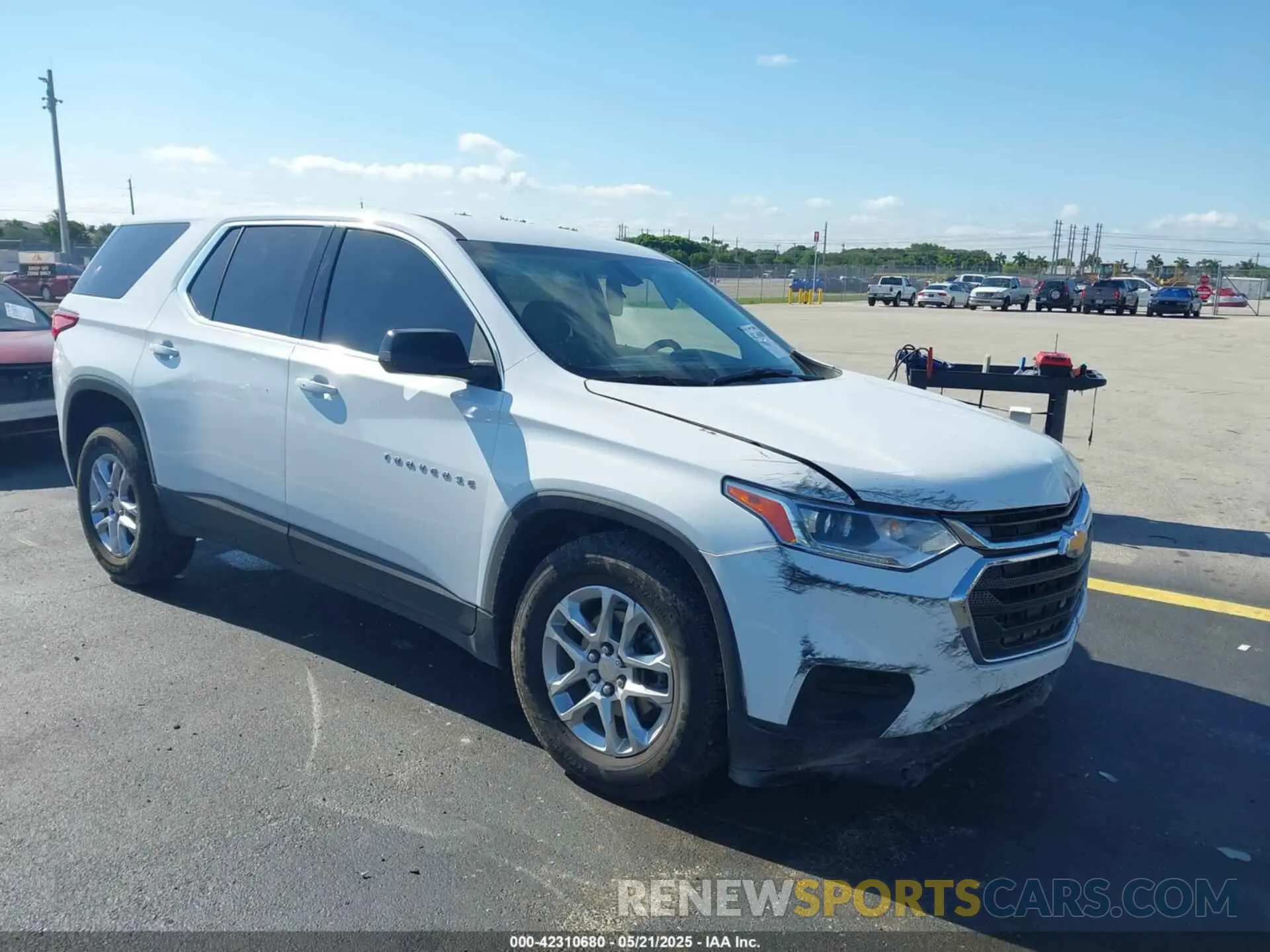 1 Photograph of a damaged car 1GNERFKW0MJ240592 CHEVROLET TRAVERSE 2021