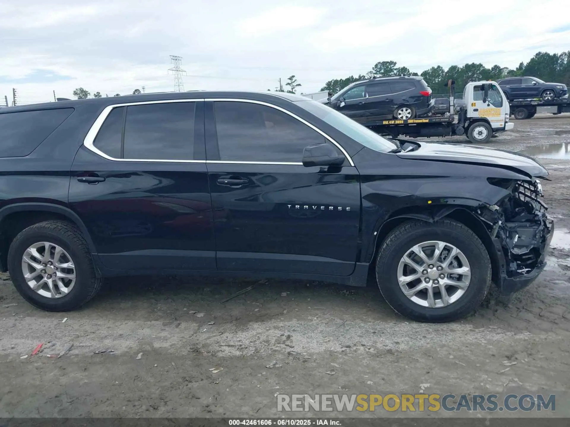 13 Photograph of a damaged car 1GNERFKW0MJ244559 CHEVROLET TRAVERSE 2021