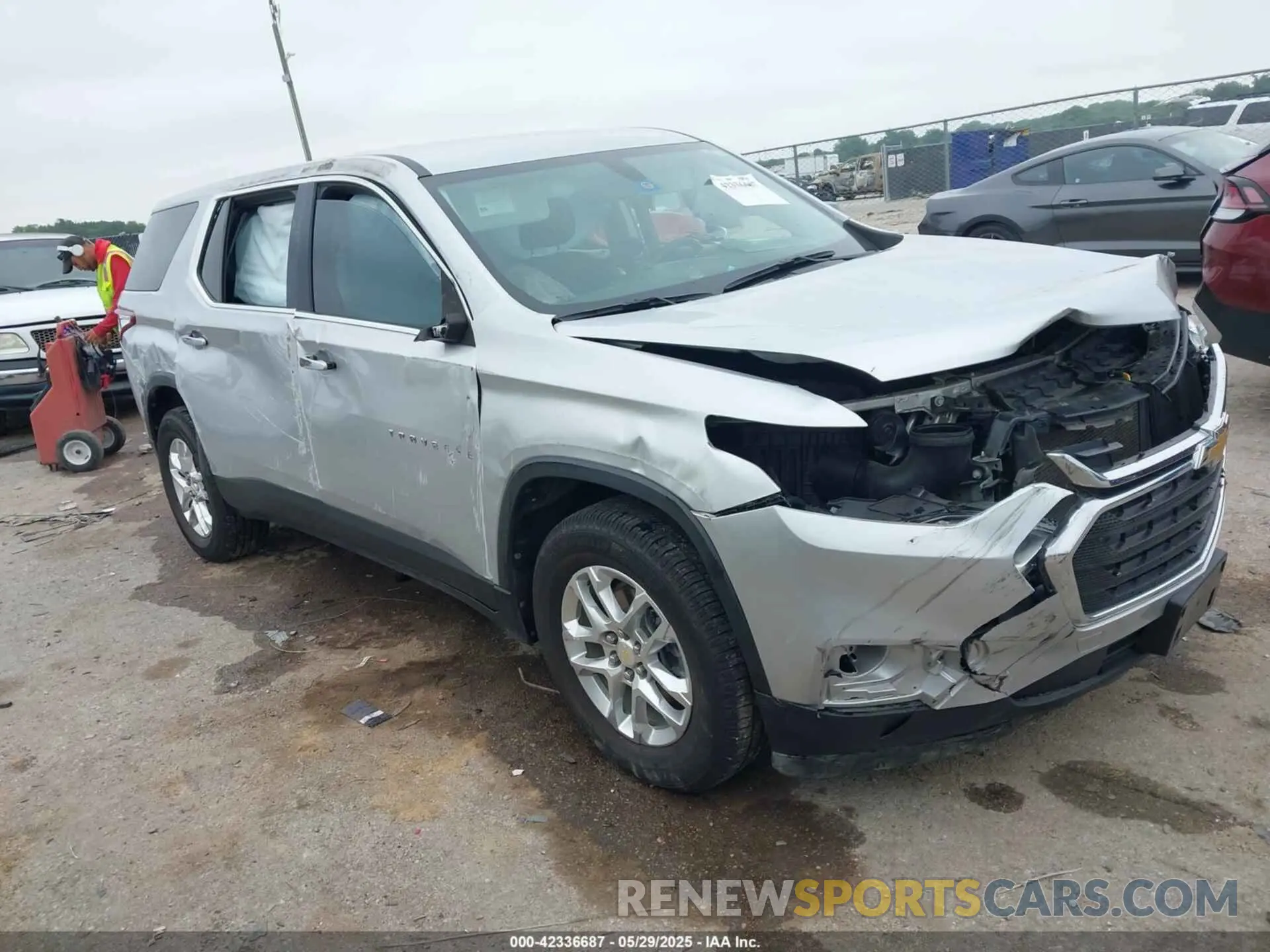 1 Photograph of a damaged car 1GNERFKW1MJ254095 CHEVROLET TRAVERSE 2021