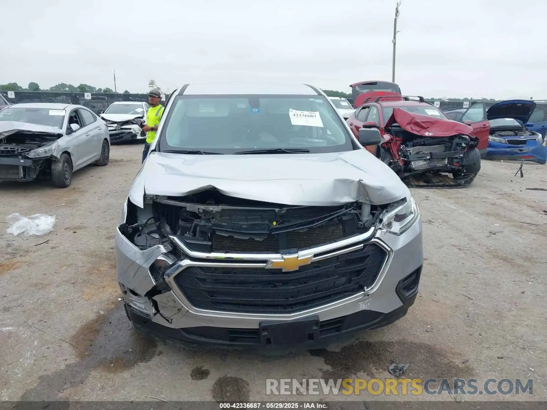 11 Photograph of a damaged car 1GNERFKW1MJ254095 CHEVROLET TRAVERSE 2021