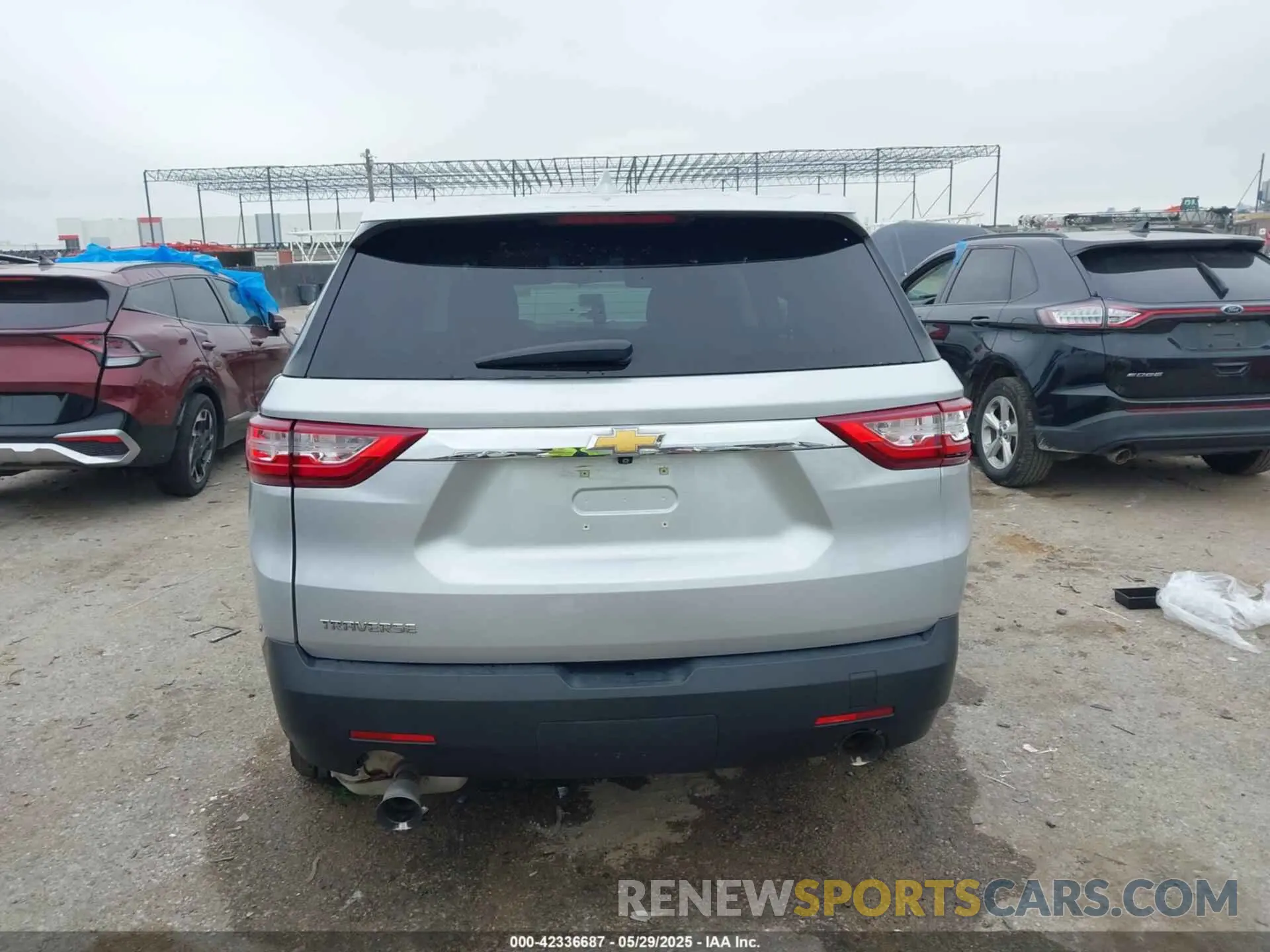 15 Photograph of a damaged car 1GNERFKW1MJ254095 CHEVROLET TRAVERSE 2021