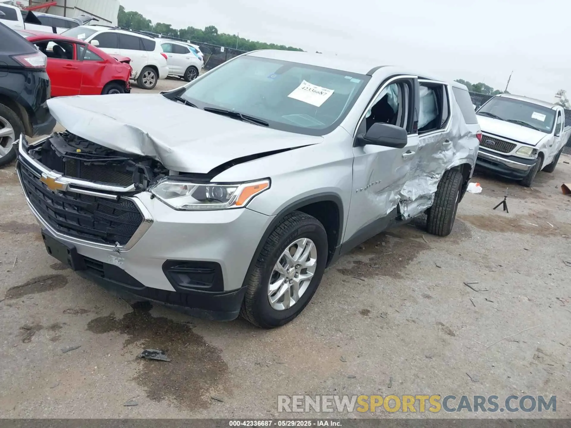 2 Photograph of a damaged car 1GNERFKW1MJ254095 CHEVROLET TRAVERSE 2021