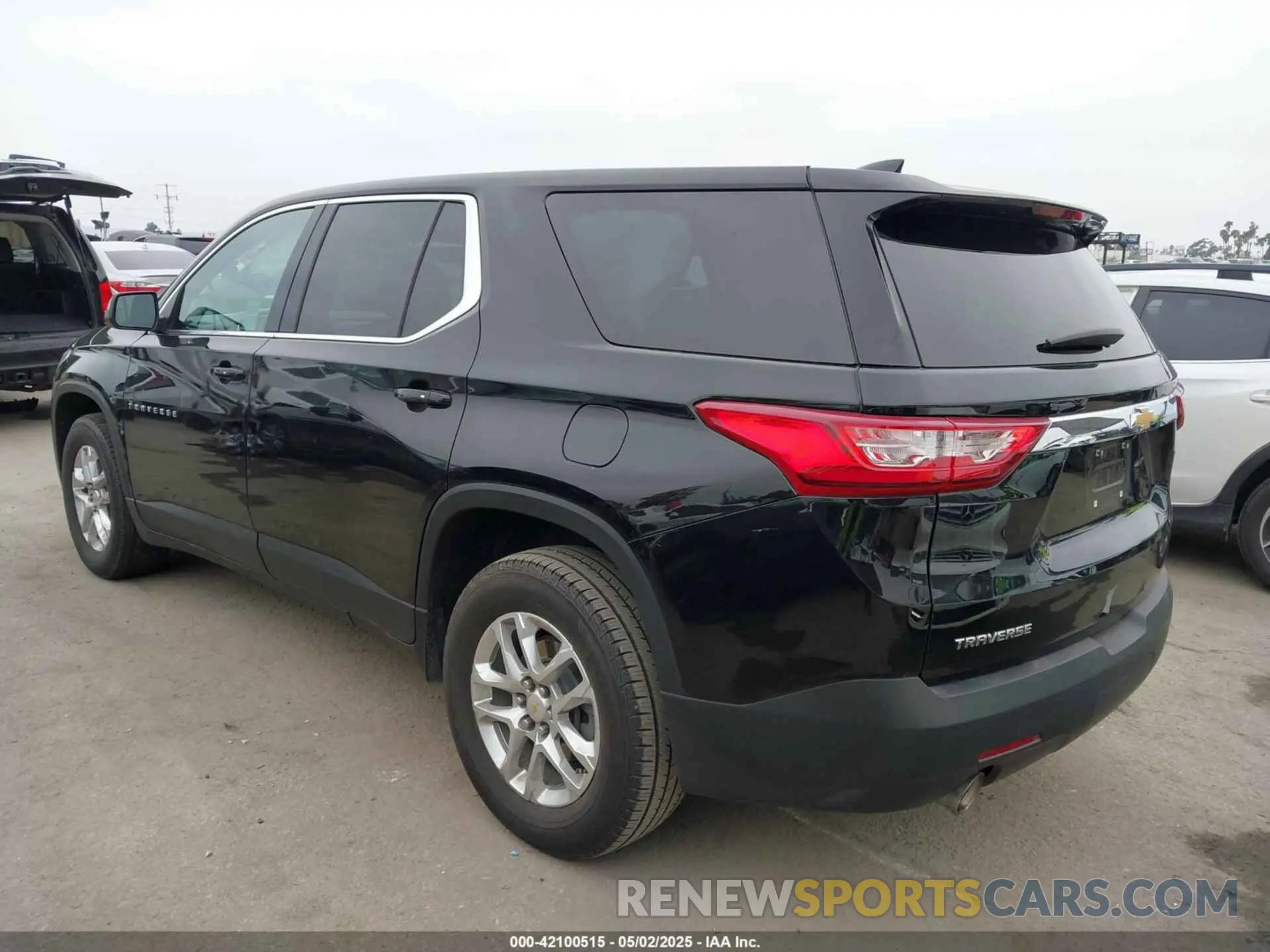 3 Photograph of a damaged car 1GNERFKW1MJ264769 CHEVROLET TRAVERSE 2021