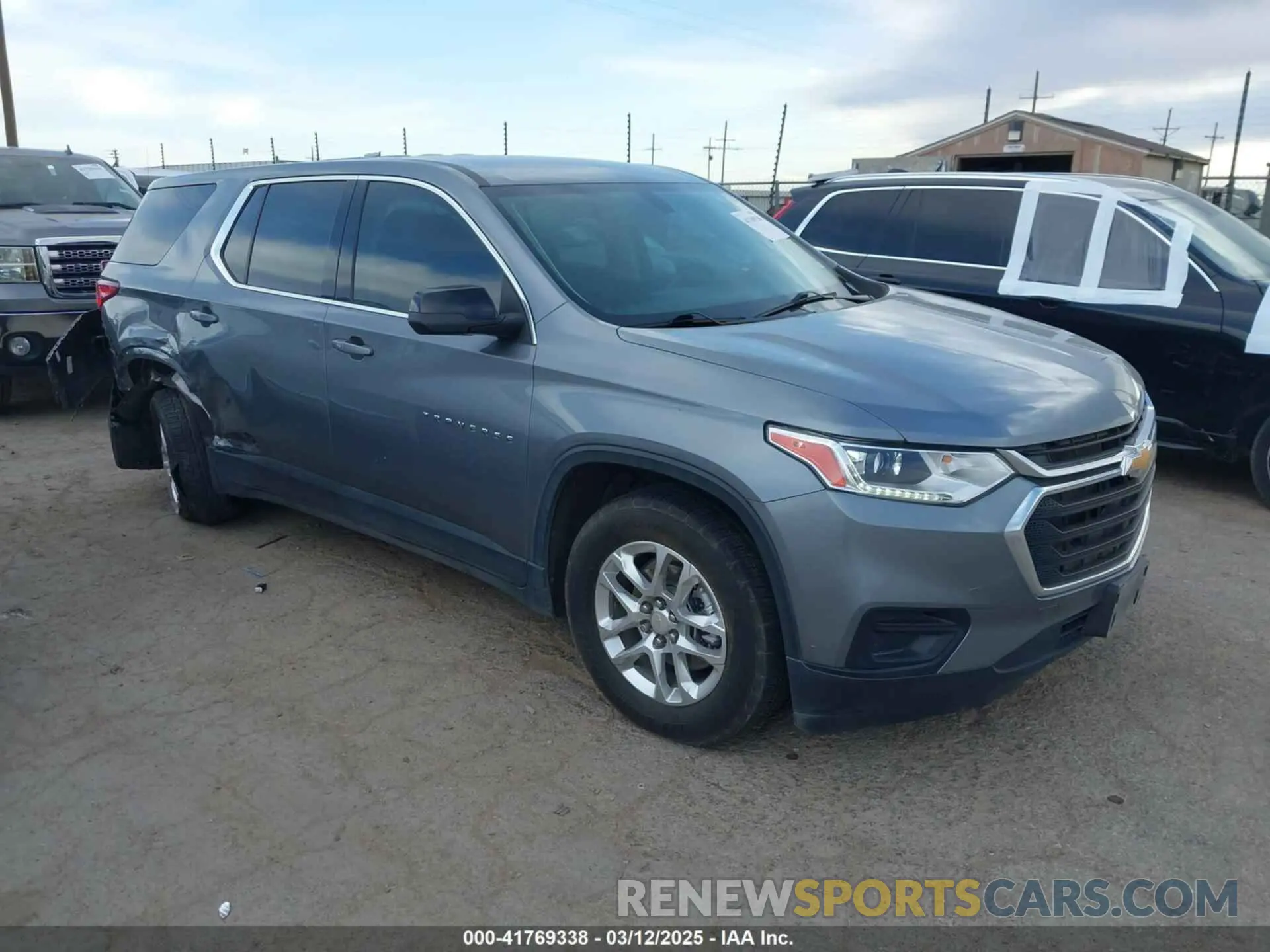 1 Photograph of a damaged car 1GNERFKW2MJ201129 CHEVROLET TRAVERSE 2021