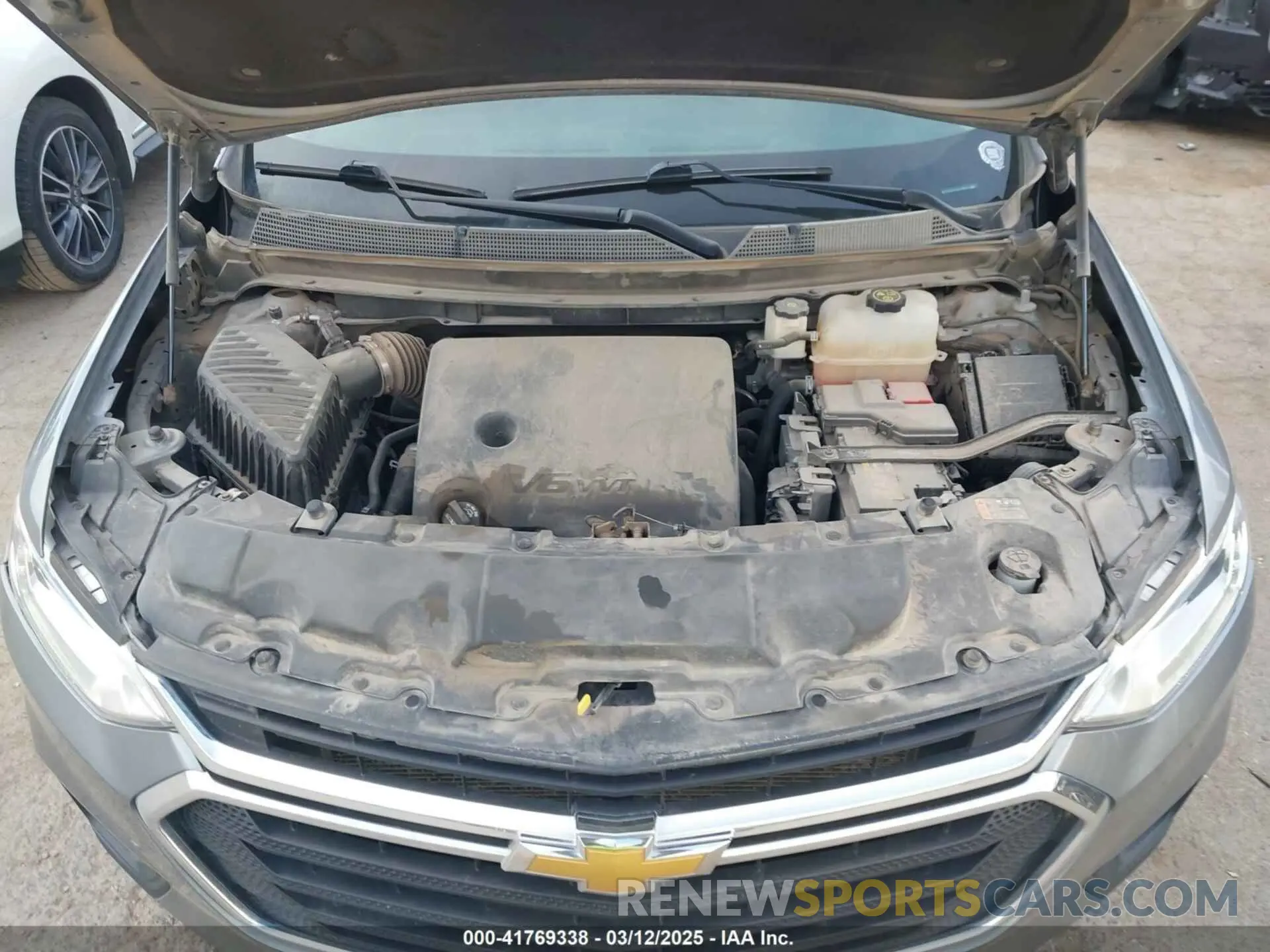 10 Photograph of a damaged car 1GNERFKW2MJ201129 CHEVROLET TRAVERSE 2021