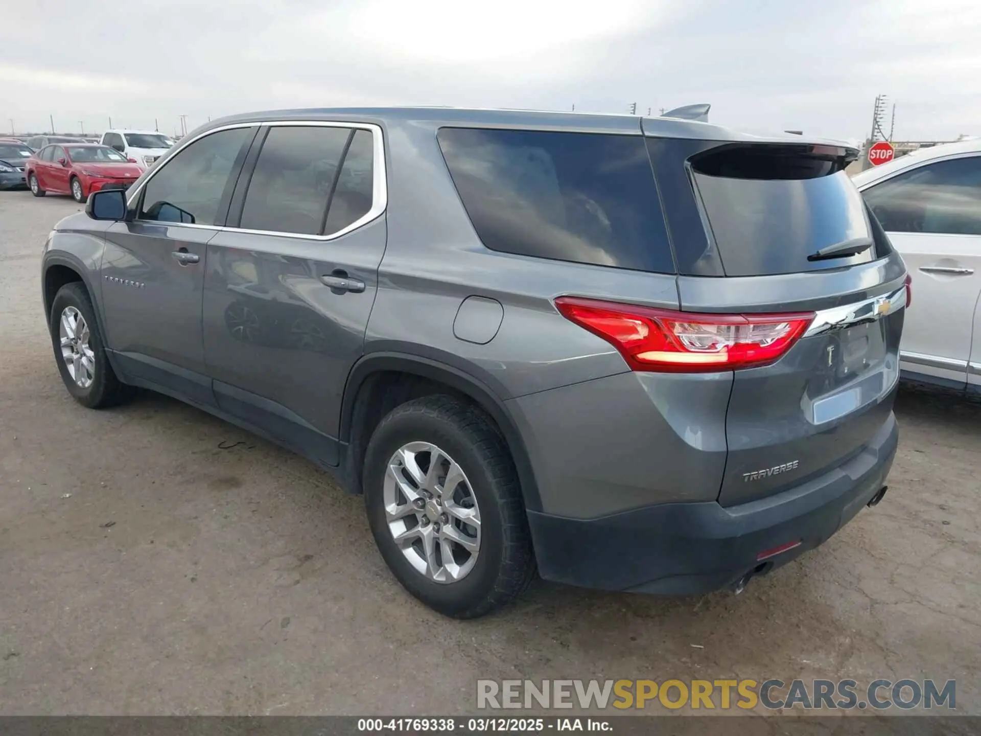 3 Photograph of a damaged car 1GNERFKW2MJ201129 CHEVROLET TRAVERSE 2021