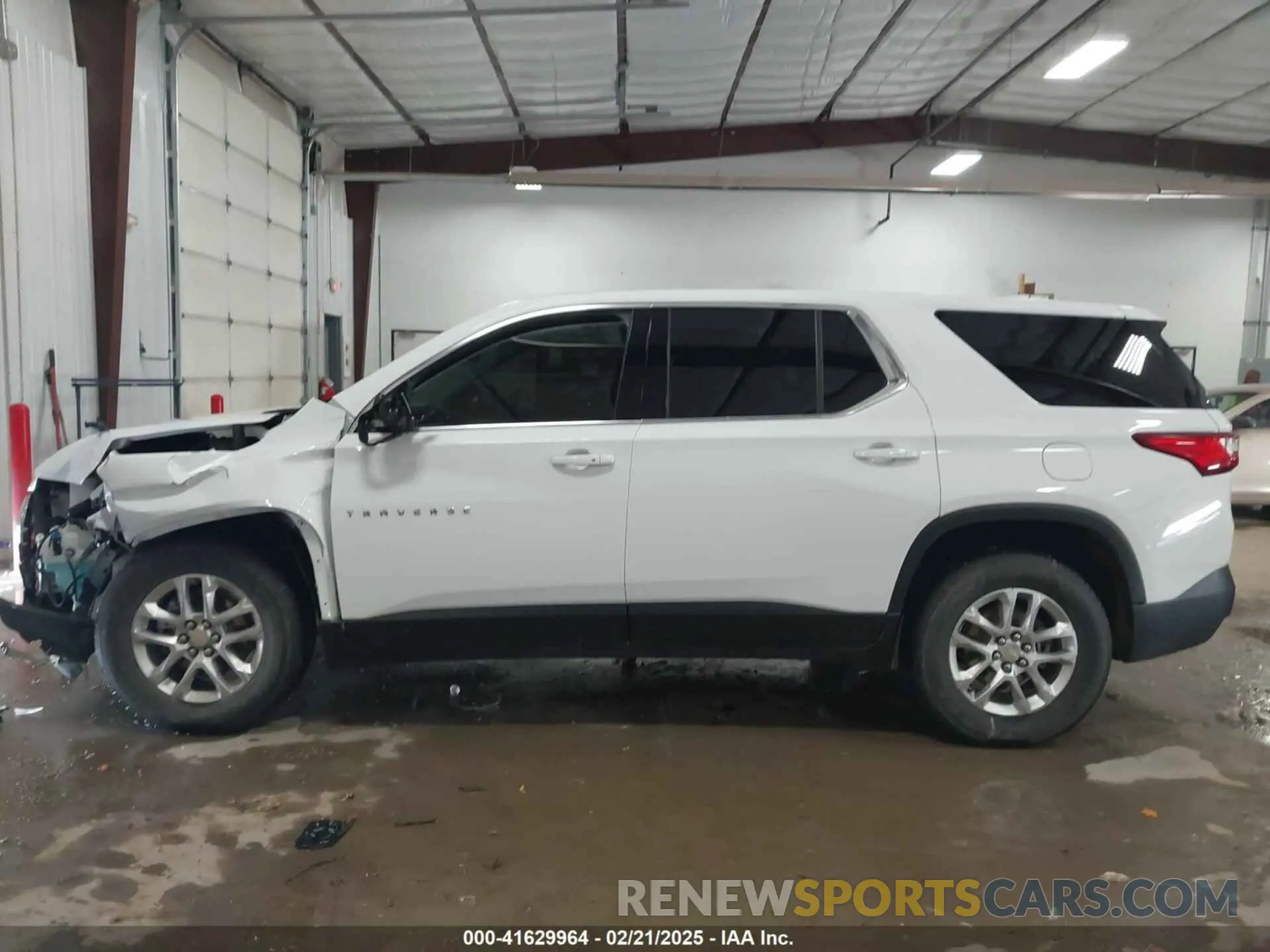 14 Photograph of a damaged car 1GNERFKW3MJ105347 CHEVROLET TRAVERSE 2021