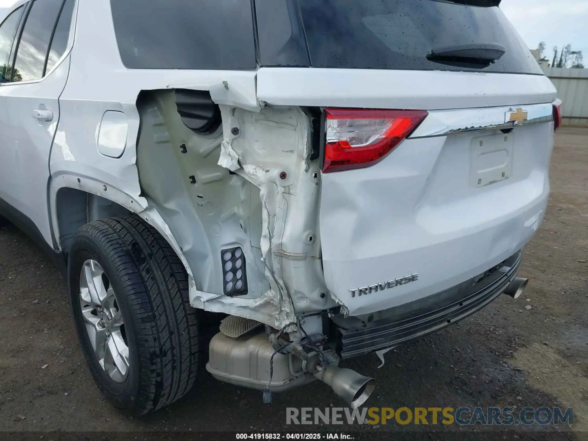 6 Photograph of a damaged car 1GNERFKW3MJ222460 CHEVROLET TRAVERSE 2021