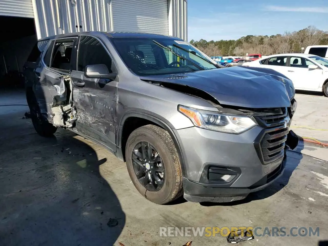 4 Photograph of a damaged car 1GNERFKW4MJ245004 CHEVROLET TRAVERSE 2021