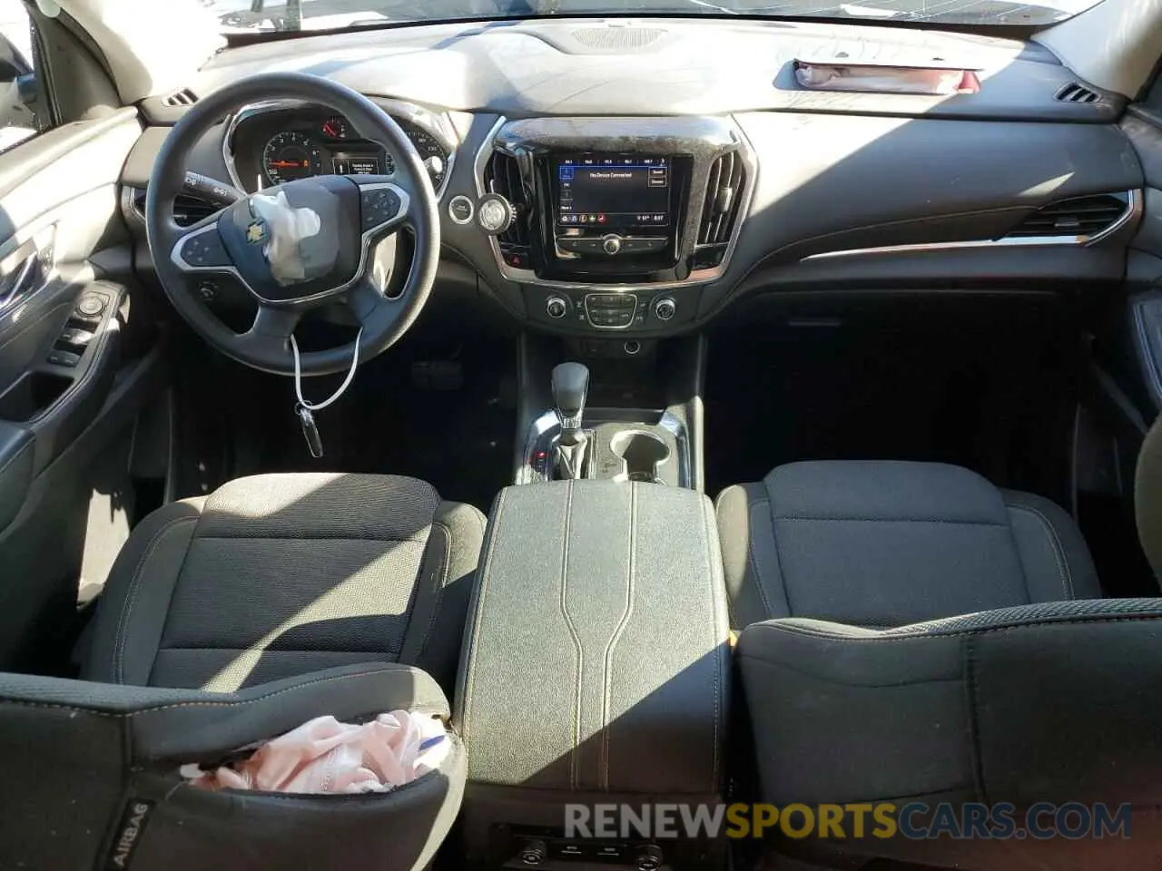 8 Photograph of a damaged car 1GNERFKW4MJ245004 CHEVROLET TRAVERSE 2021