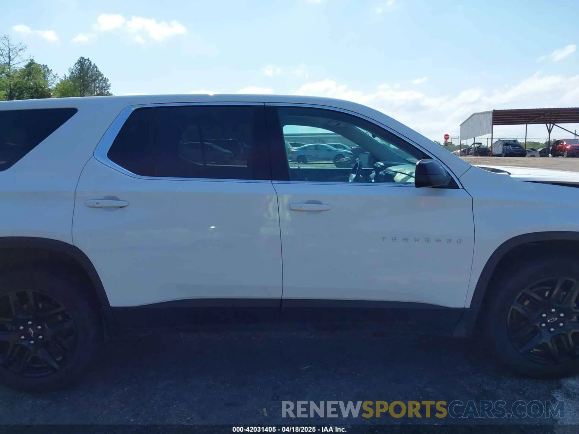 13 Photograph of a damaged car 1GNERFKW5MJ135241 CHEVROLET TRAVERSE 2021