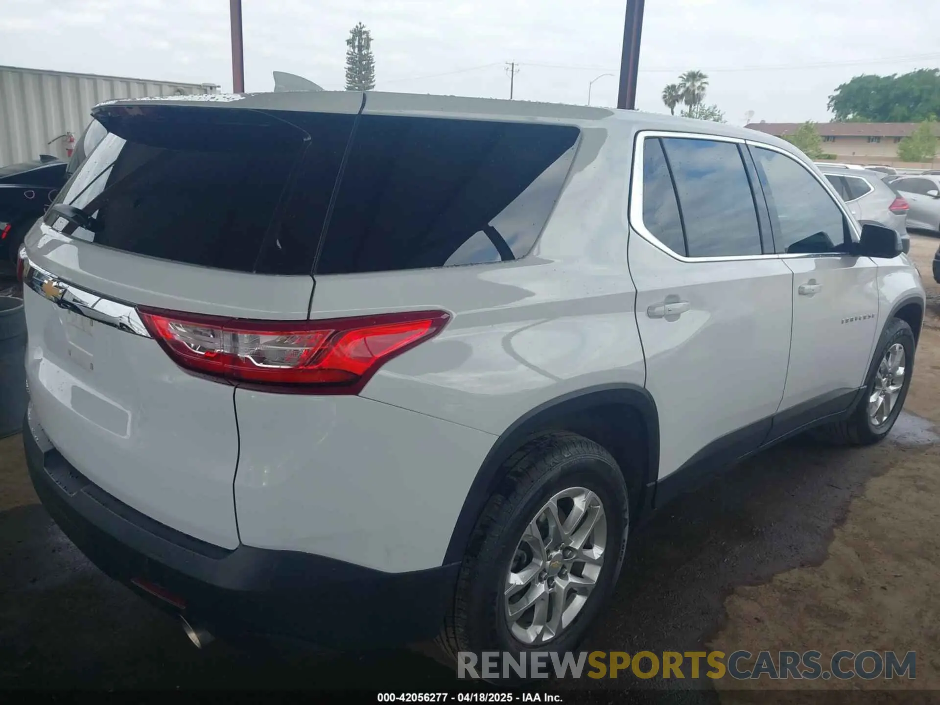 4 Photograph of a damaged car 1GNERFKW5MJ197111 CHEVROLET TRAVERSE 2021