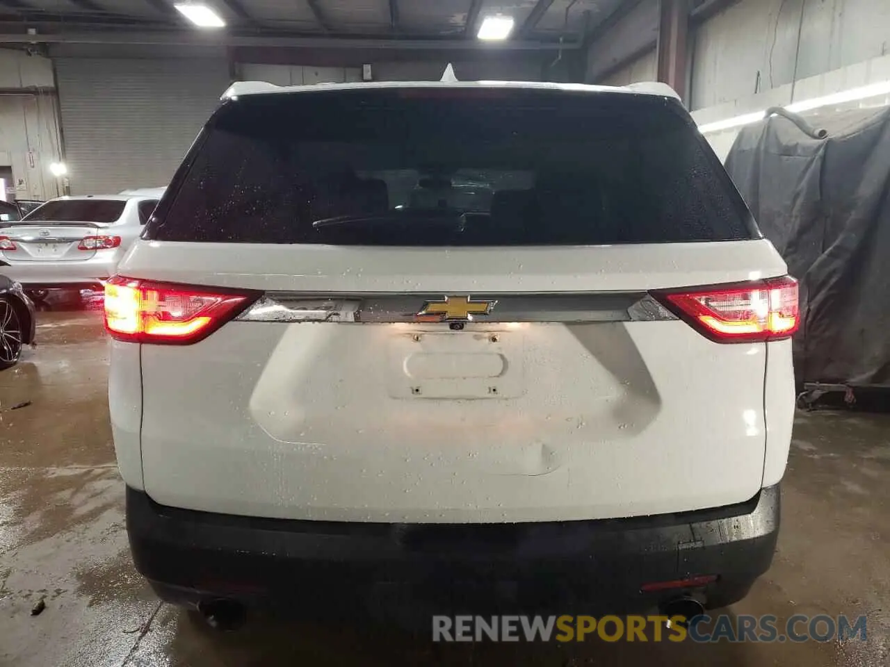 6 Photograph of a damaged car 1GNERFKW5MJ208172 CHEVROLET TRAVERSE 2021