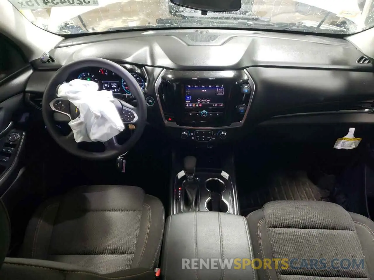 8 Photograph of a damaged car 1GNERFKW5MJ208172 CHEVROLET TRAVERSE 2021