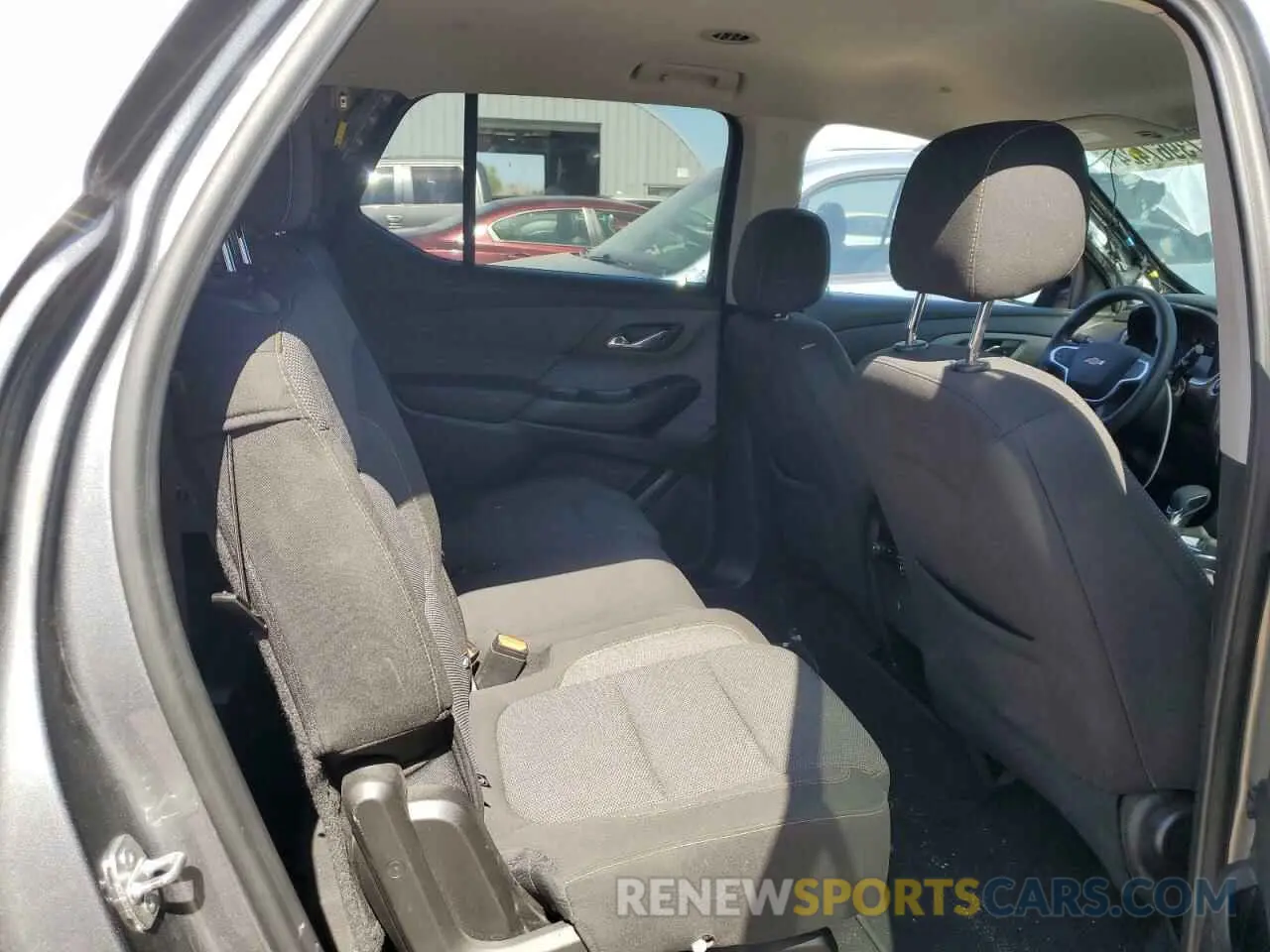11 Photograph of a damaged car 1GNERFKW5MJ227675 CHEVROLET TRAVERSE 2021