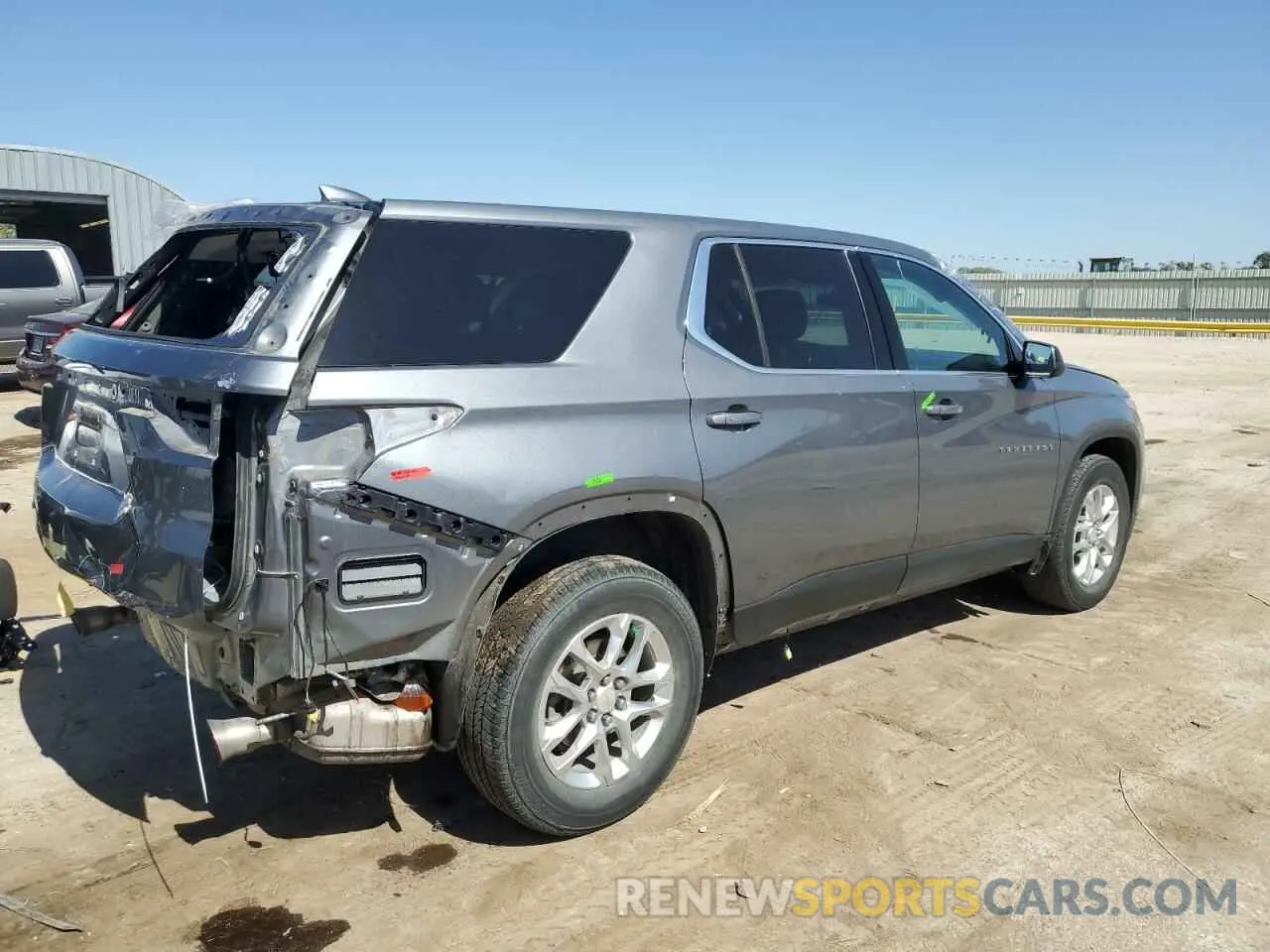 3 Photograph of a damaged car 1GNERFKW5MJ227675 CHEVROLET TRAVERSE 2021