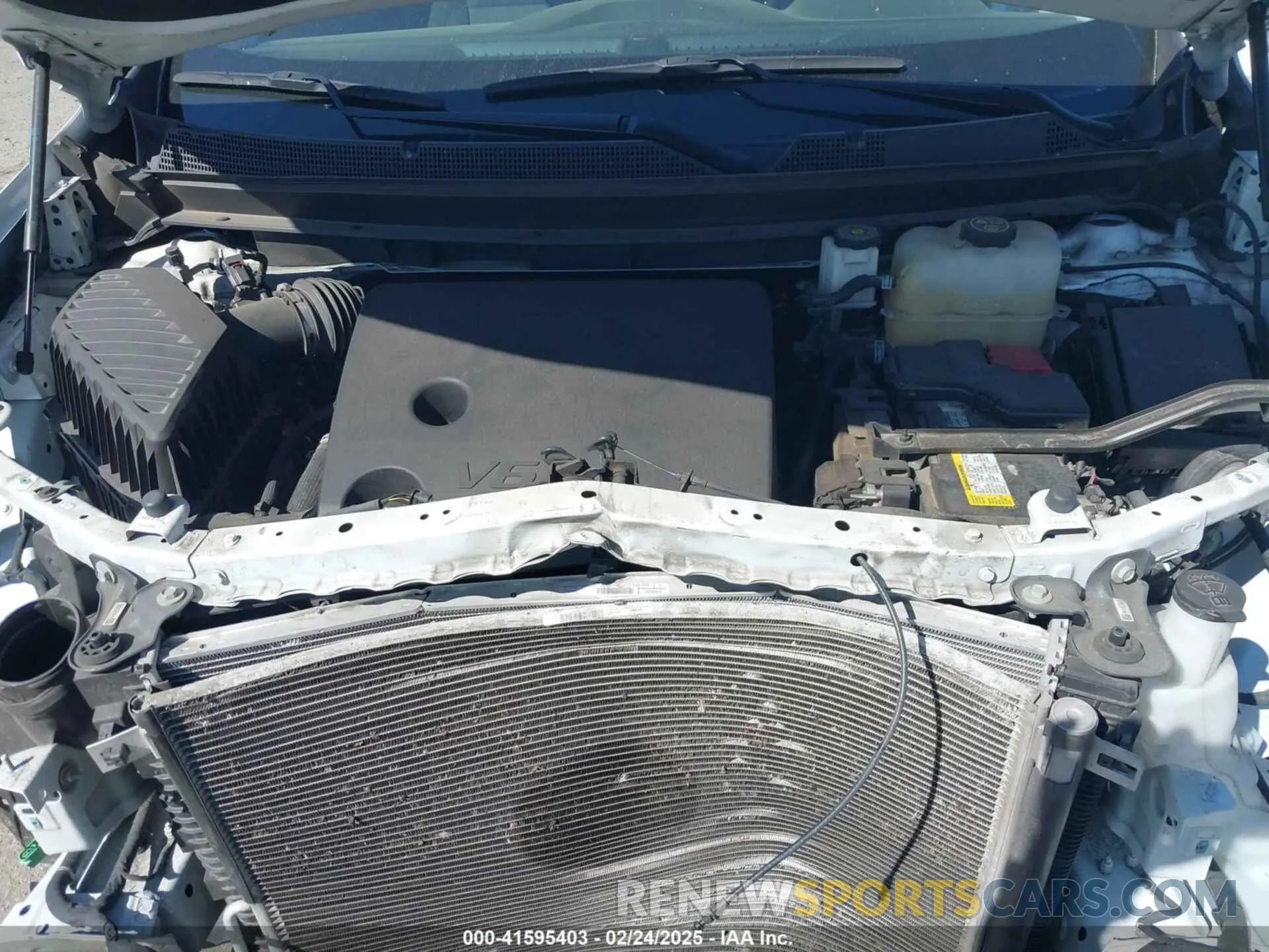 10 Photograph of a damaged car 1GNERFKW5MJ261535 CHEVROLET TRAVERSE 2021