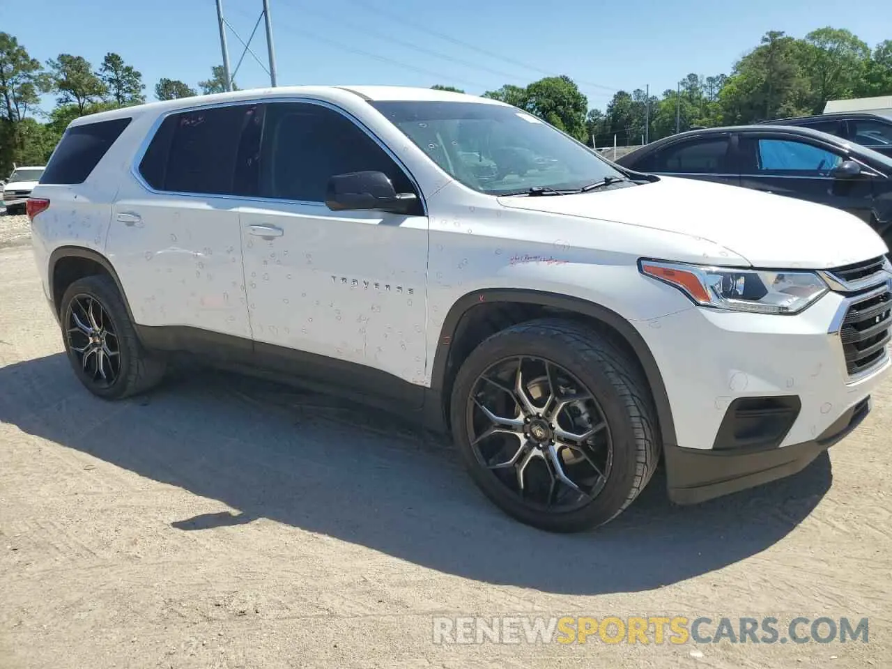 4 Photograph of a damaged car 1GNERFKW6MJ189342 CHEVROLET TRAVERSE 2021