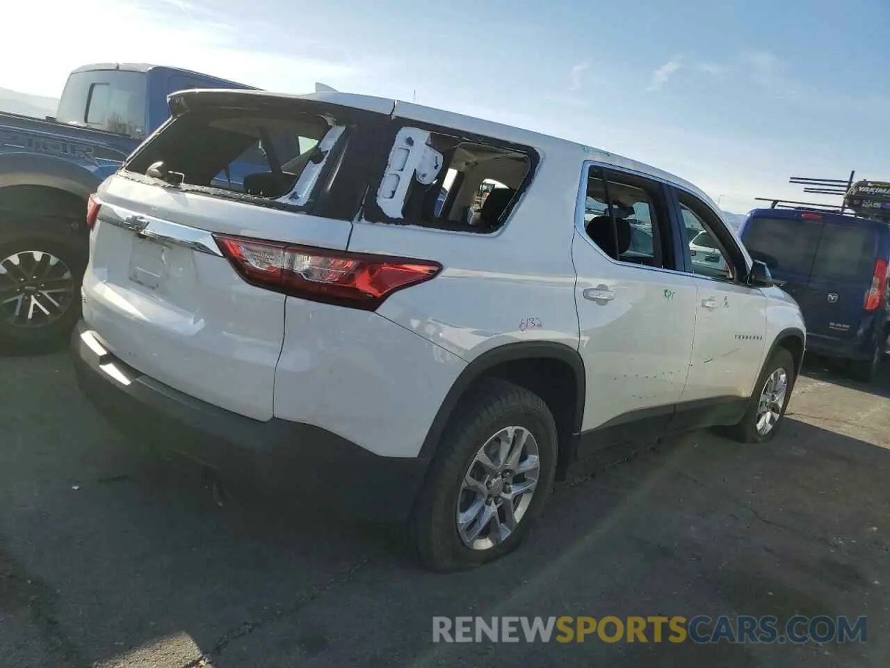 3 Photograph of a damaged car 1GNERFKW6MJ197277 CHEVROLET TRAVERSE 2021