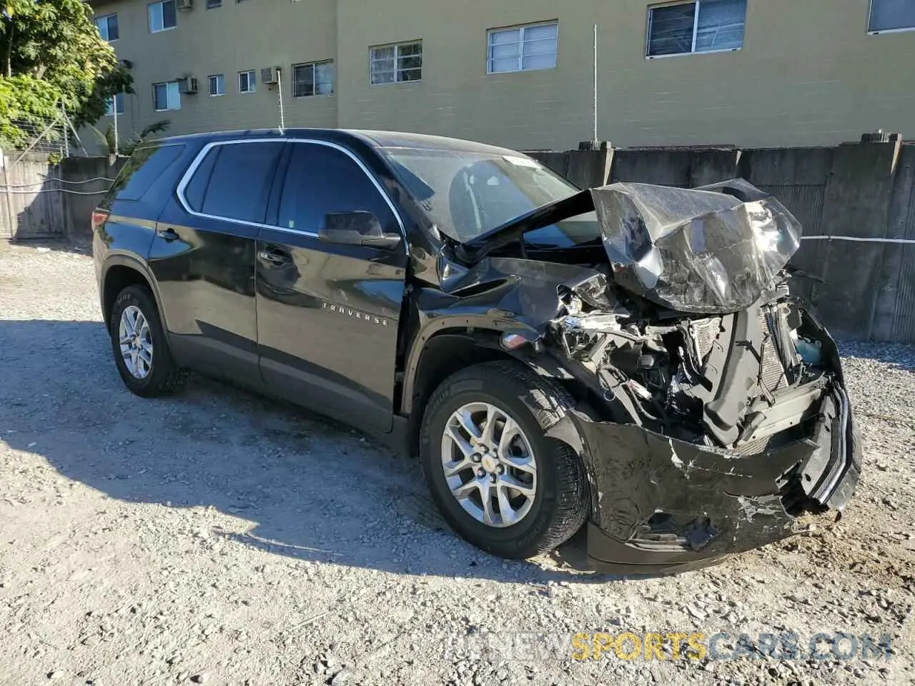 4 Photograph of a damaged car 1GNERFKW6MJ267537 CHEVROLET TRAVERSE 2021