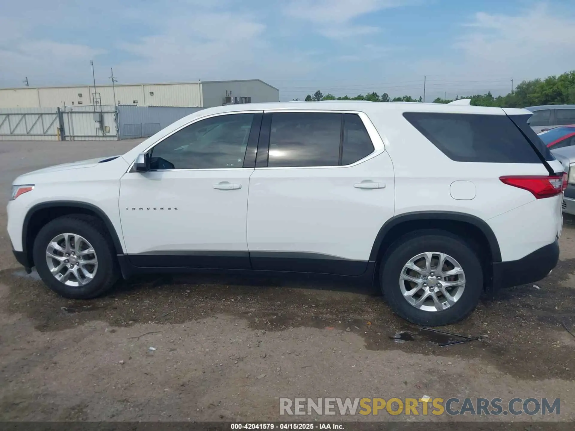 14 Photograph of a damaged car 1GNERFKW7MJ169763 CHEVROLET TRAVERSE 2021