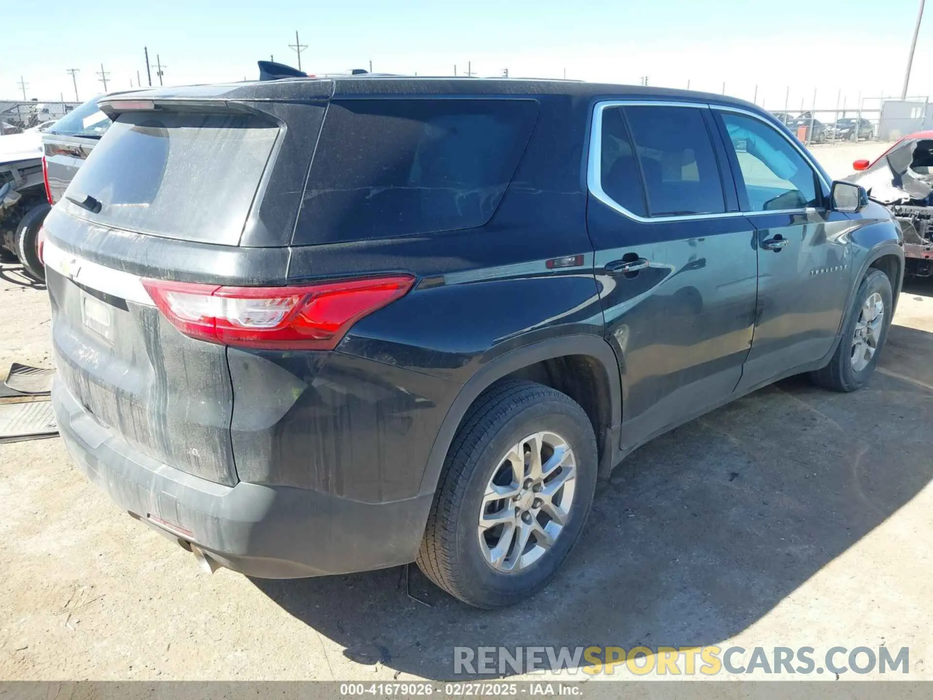 4 Photograph of a damaged car 1GNERFKW8MJ101892 CHEVROLET TRAVERSE 2021