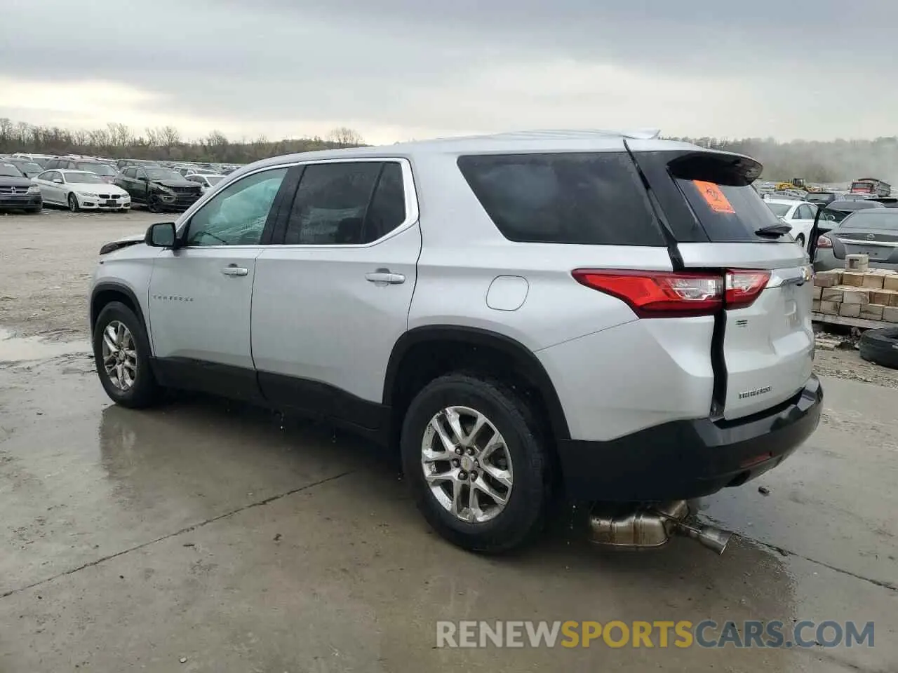 2 Photograph of a damaged car 1GNERFKW8MJ250965 CHEVROLET TRAVERSE 2021