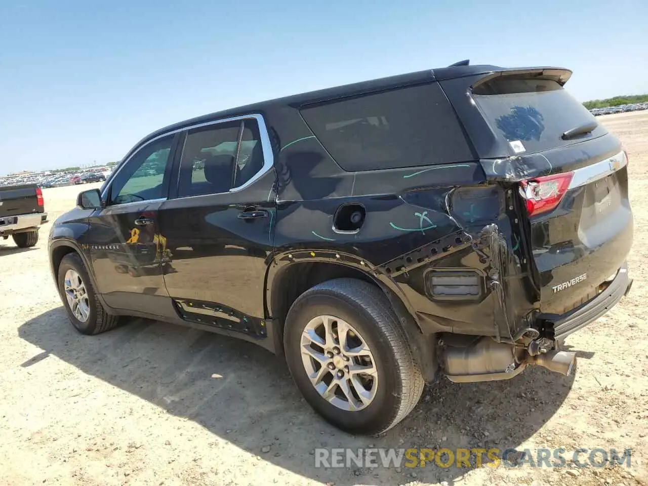 2 Photograph of a damaged car 1GNERFKWXMJ108908 CHEVROLET TRAVERSE 2021