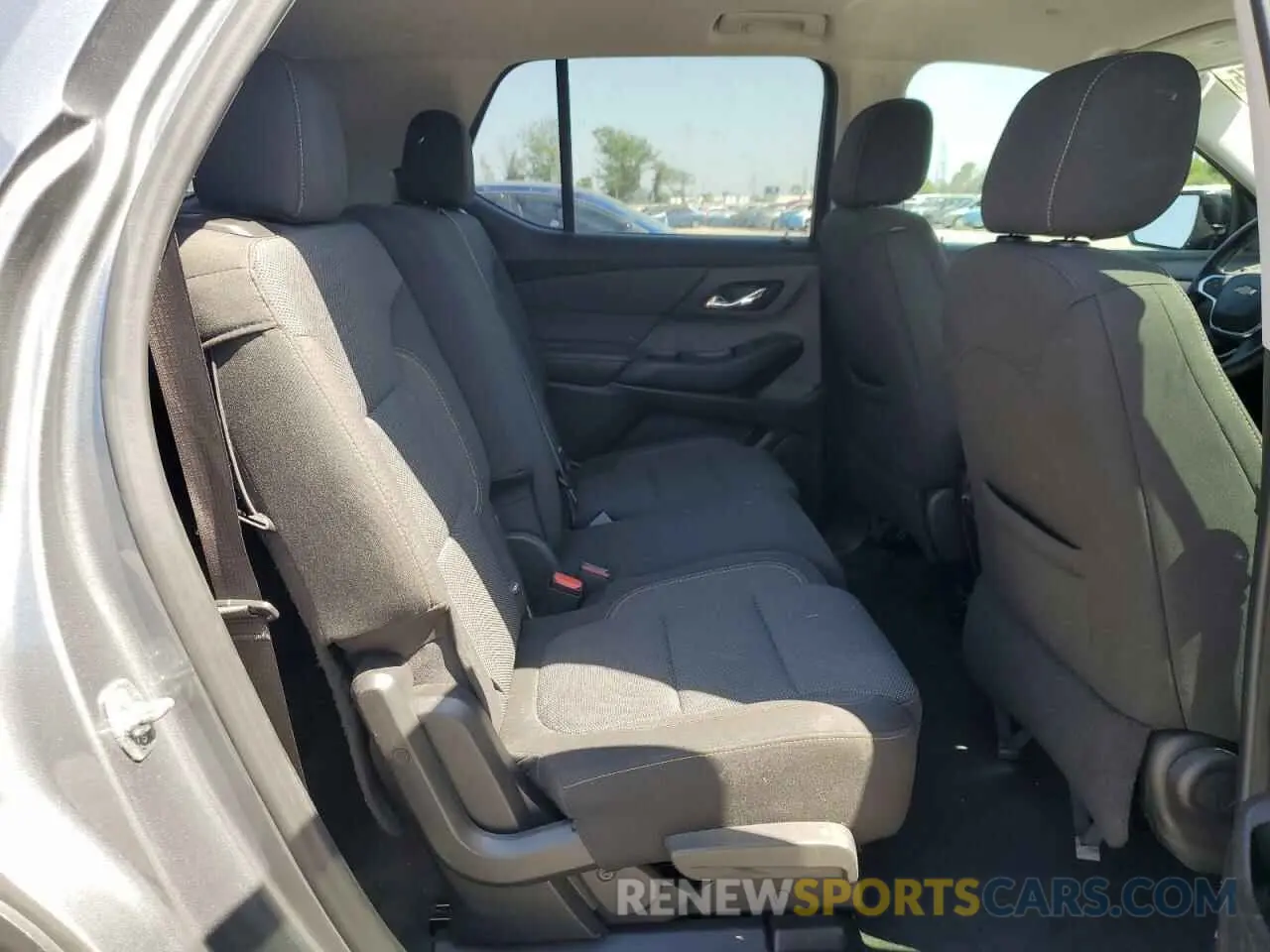 11 Photograph of a damaged car 1GNERFKWXMJ111923 CHEVROLET TRAVERSE 2021