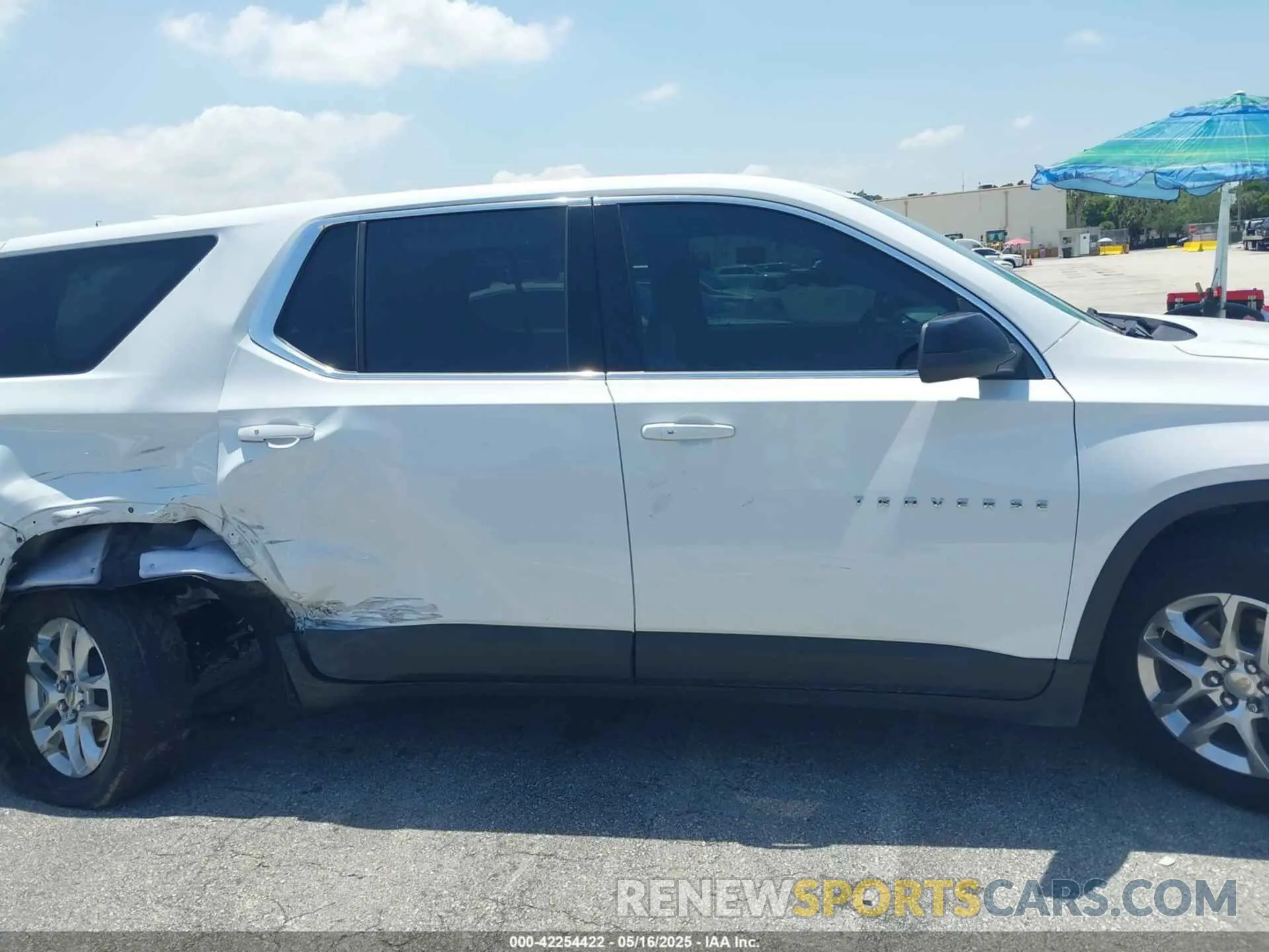 14 Photograph of a damaged car 1GNERFKWXMJ201136 CHEVROLET TRAVERSE 2021