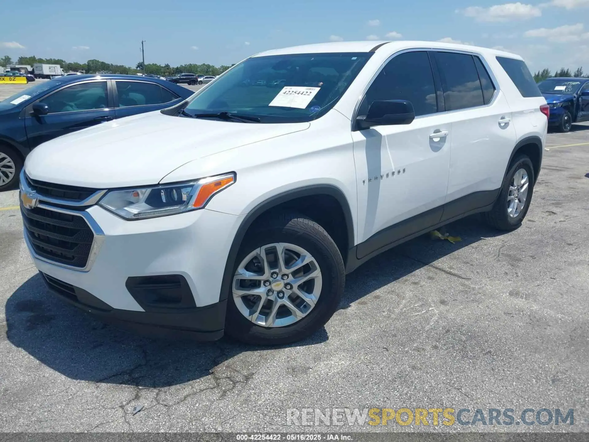 2 Photograph of a damaged car 1GNERFKWXMJ201136 CHEVROLET TRAVERSE 2021
