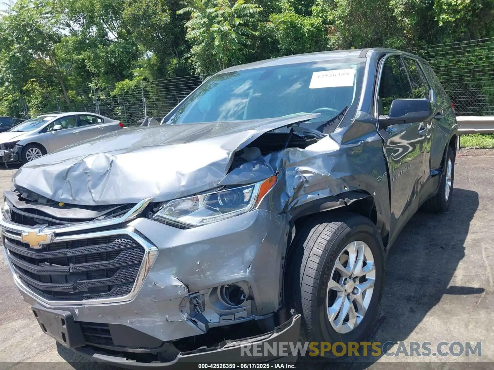 2 Photograph of a damaged car 1GNERFKWXMJ213433 CHEVROLET TRAVERSE 2021