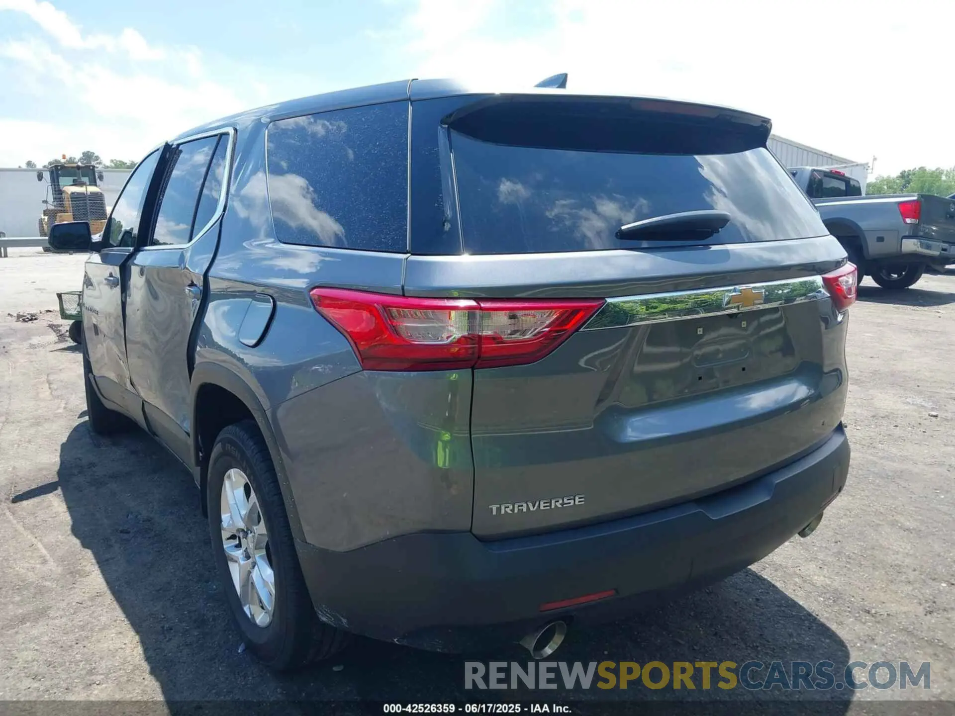 3 Photograph of a damaged car 1GNERFKWXMJ213433 CHEVROLET TRAVERSE 2021