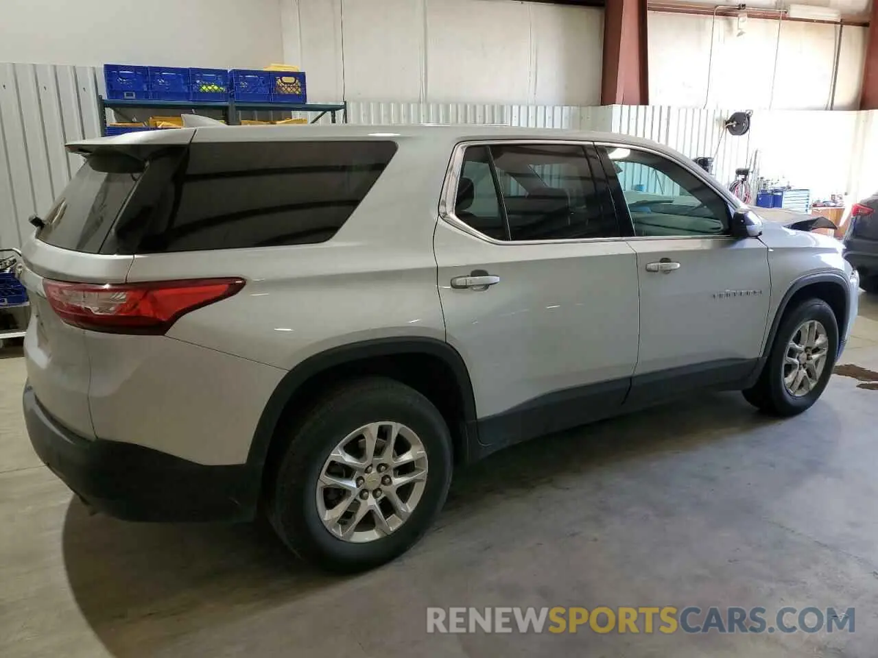 3 Photograph of a damaged car 1GNERFKWXMJ263118 CHEVROLET TRAVERSE 2021
