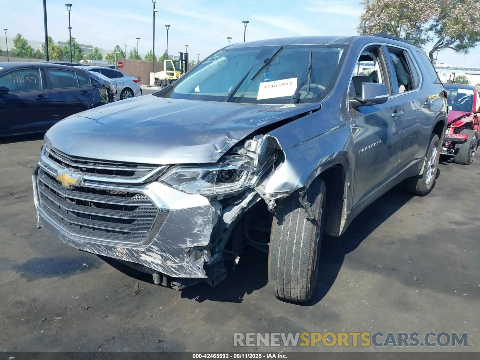 2 Photograph of a damaged car 1GNERGKW0MJ218839 CHEVROLET TRAVERSE 2021