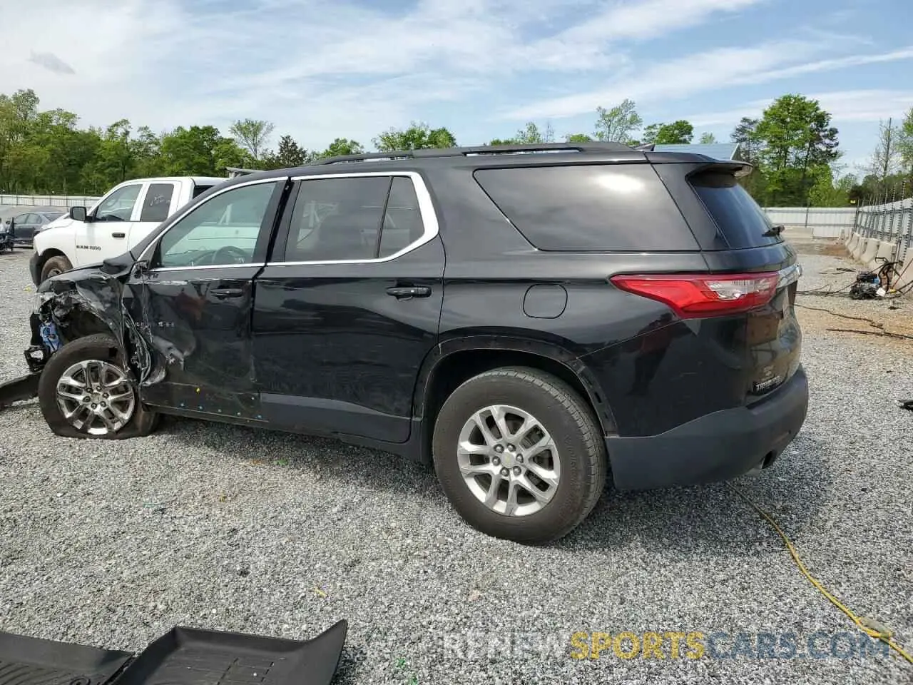 2 Photograph of a damaged car 1GNERGKW1MJ127191 CHEVROLET TRAVERSE 2021