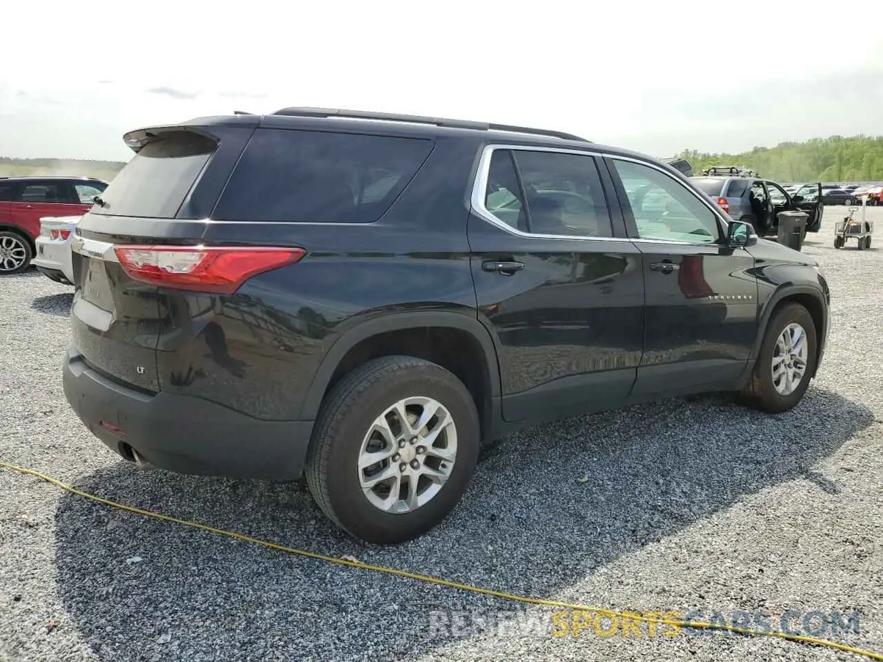 3 Photograph of a damaged car 1GNERGKW1MJ127191 CHEVROLET TRAVERSE 2021