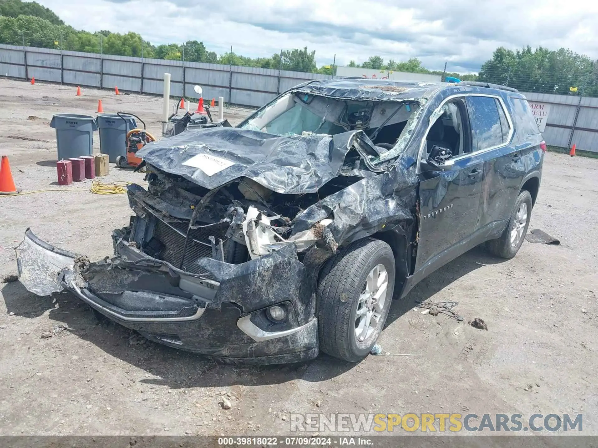 2 Photograph of a damaged car 1GNERGKW1MJ129779 CHEVROLET TRAVERSE 2021