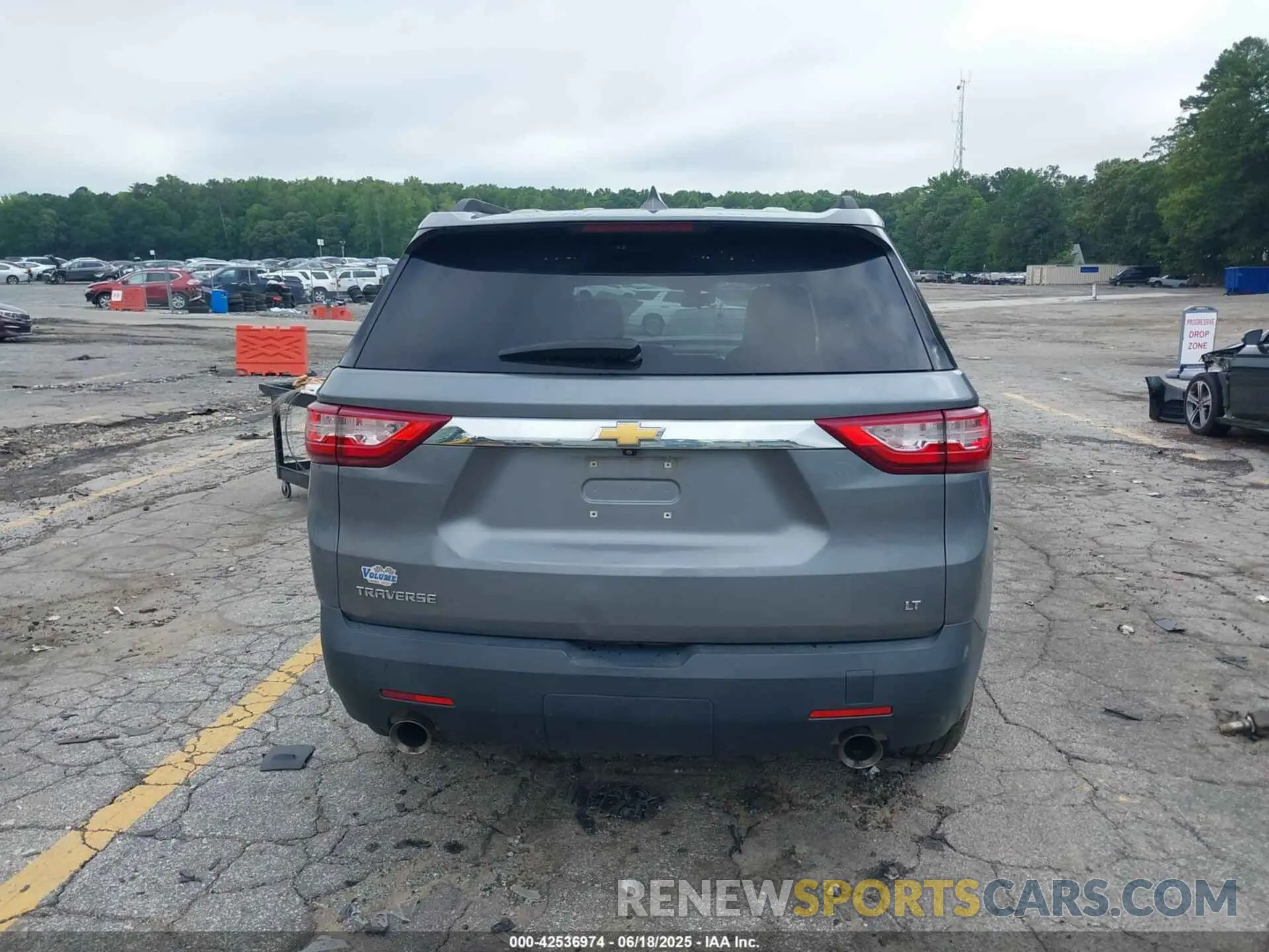 16 Photograph of a damaged car 1GNERGKW1MJ157095 CHEVROLET TRAVERSE 2021